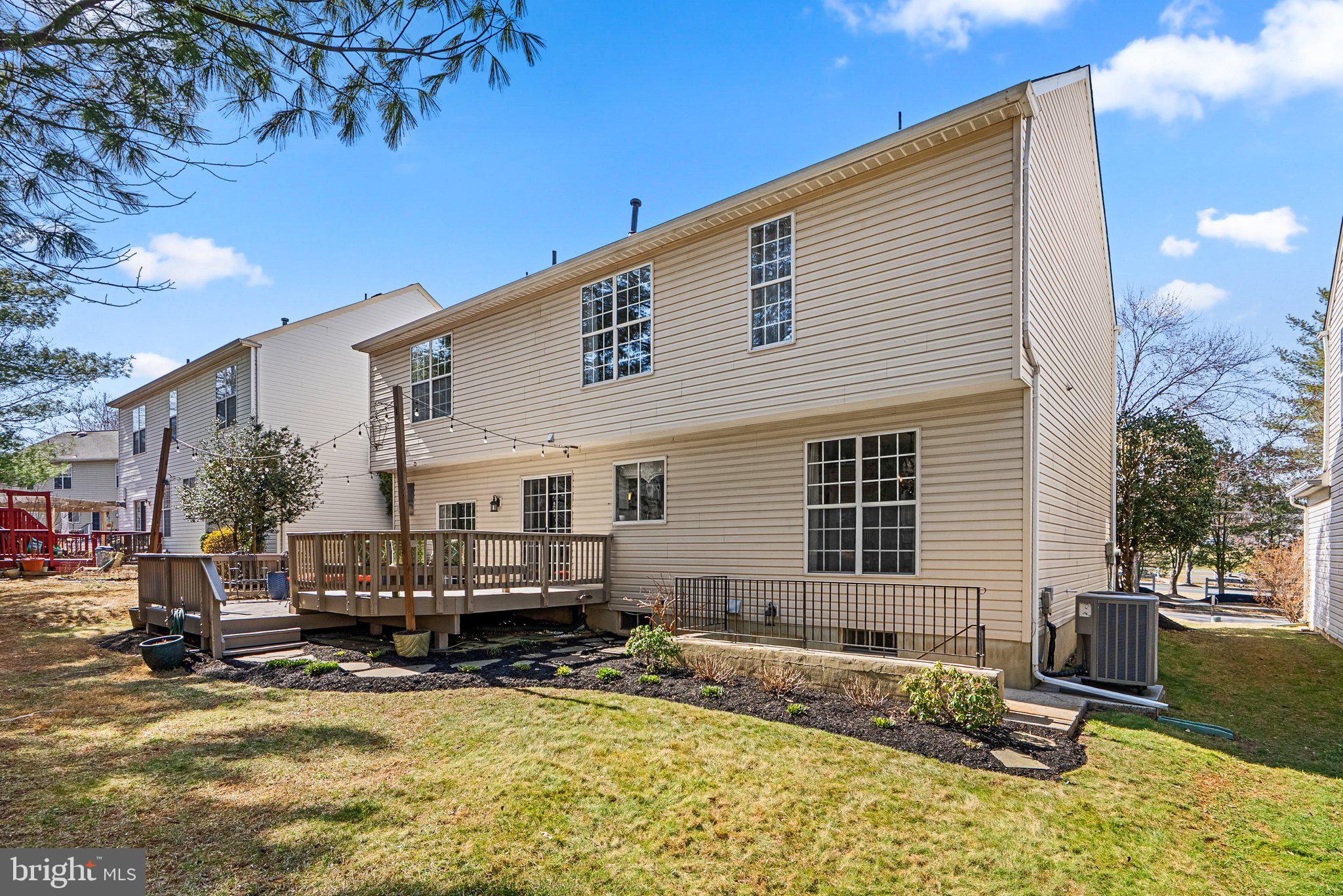 VILLAGE OF CLOPPERS MILL - Residential