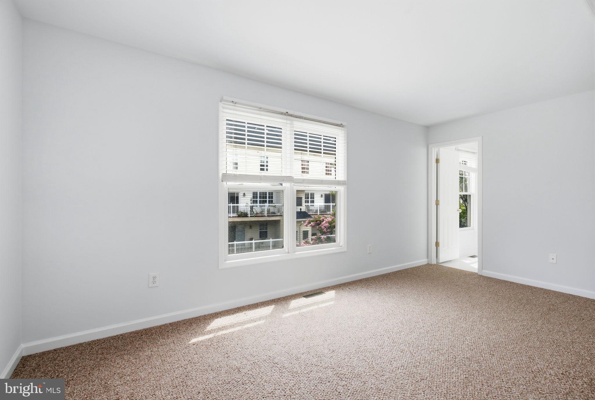 LAKELANDS - Residential
