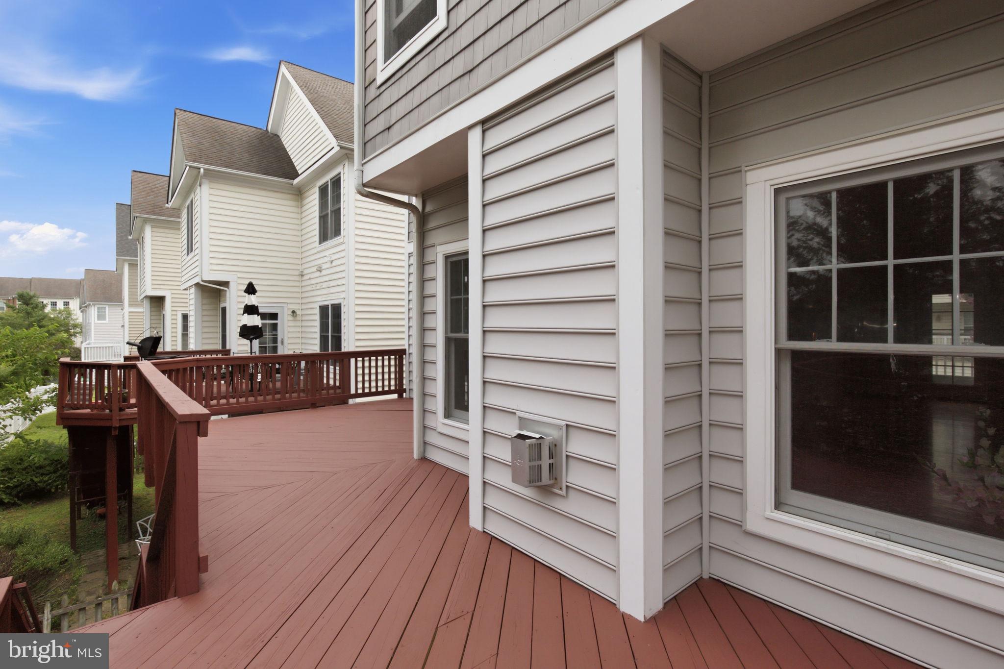 LAKELANDS - Residential