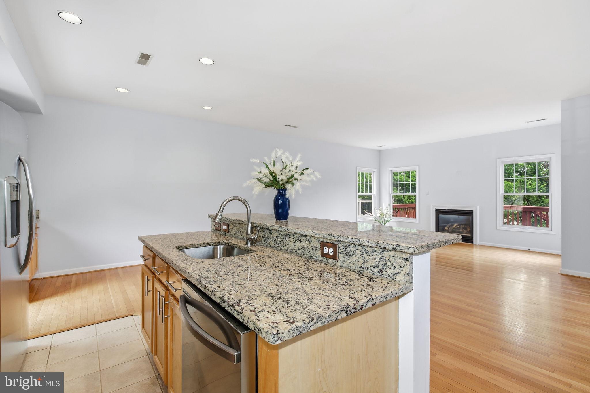 LAKELANDS - Residential