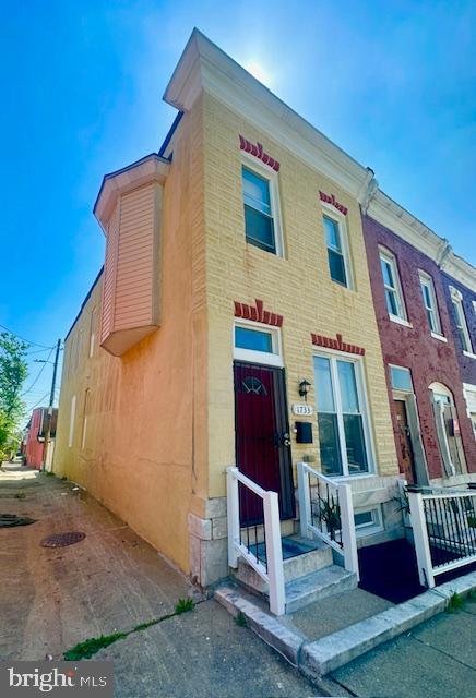 BROADWAY EAST - Residential
