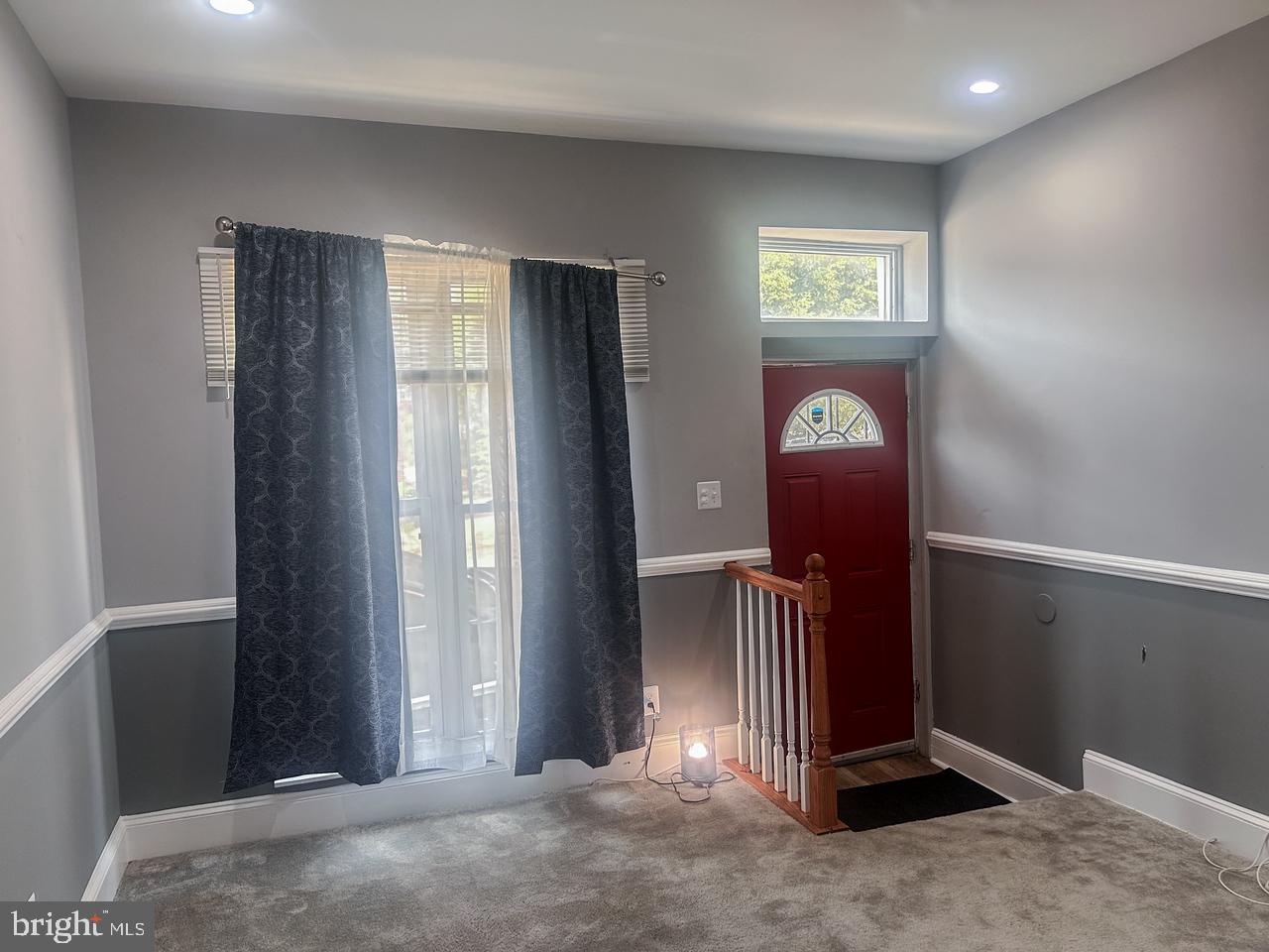 BROADWAY EAST - Residential