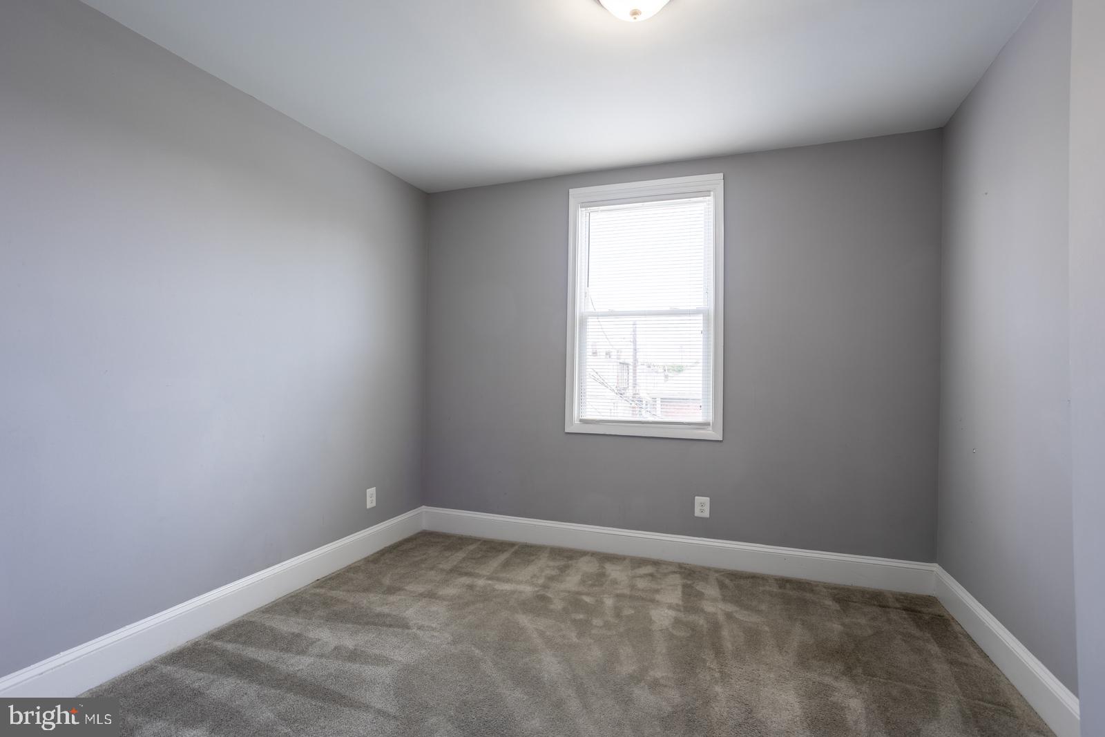 BROADWAY EAST - Residential