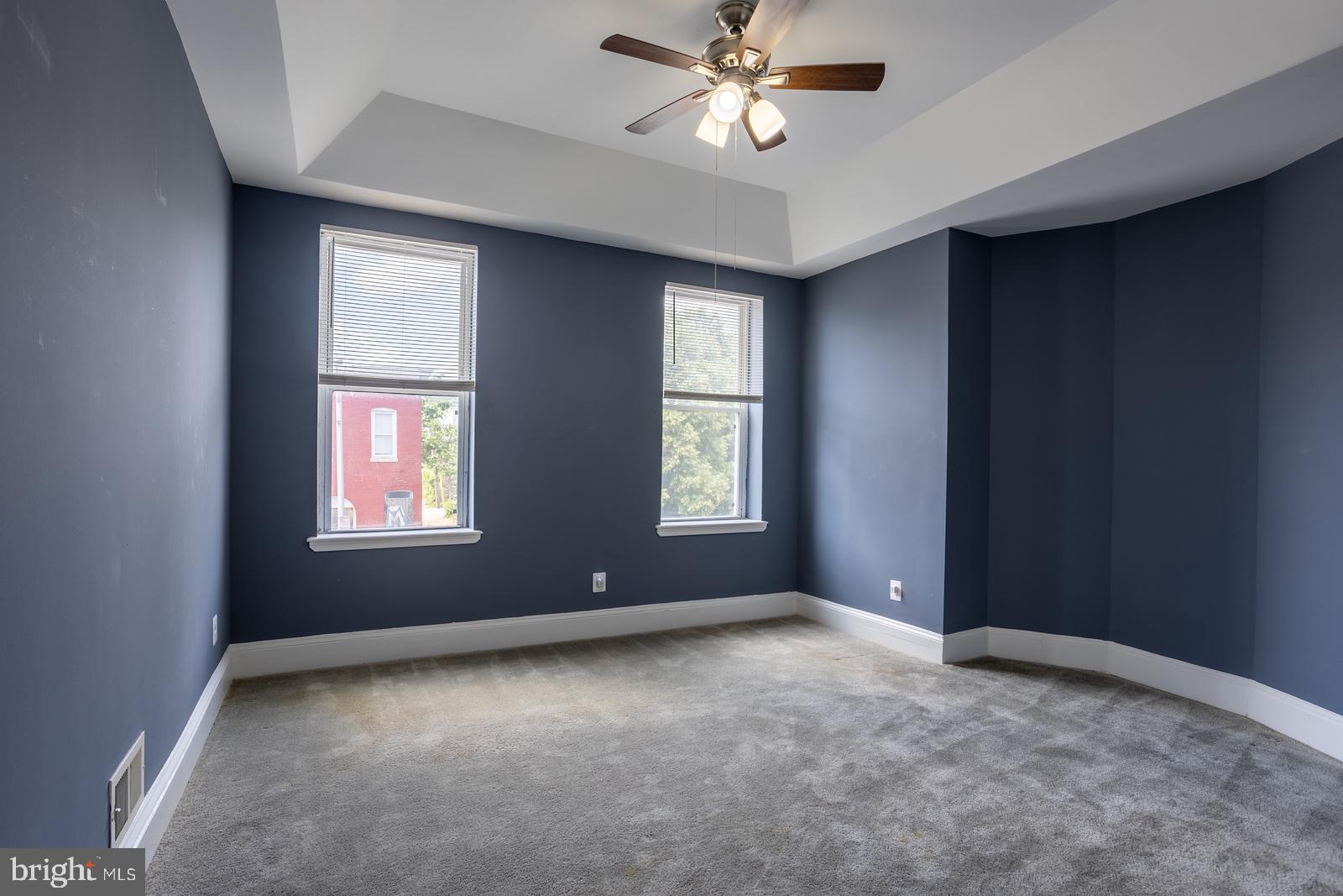 BROADWAY EAST - Residential