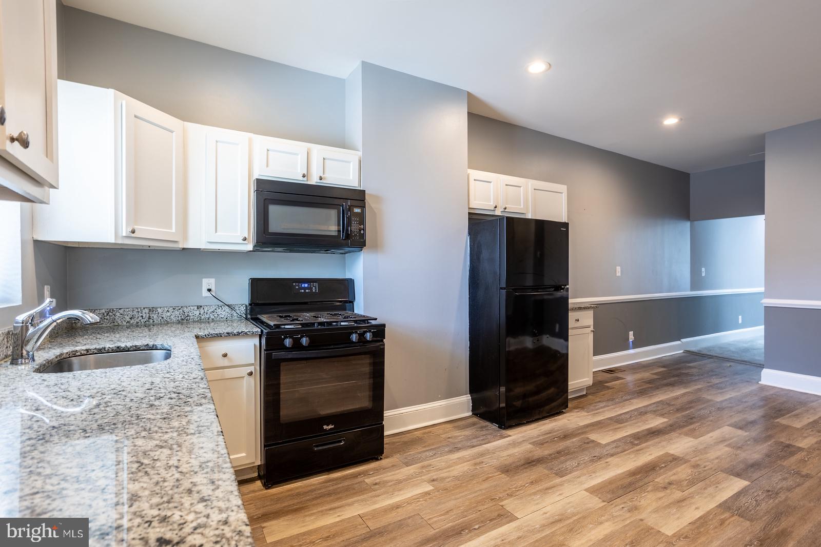 BROADWAY EAST - Residential