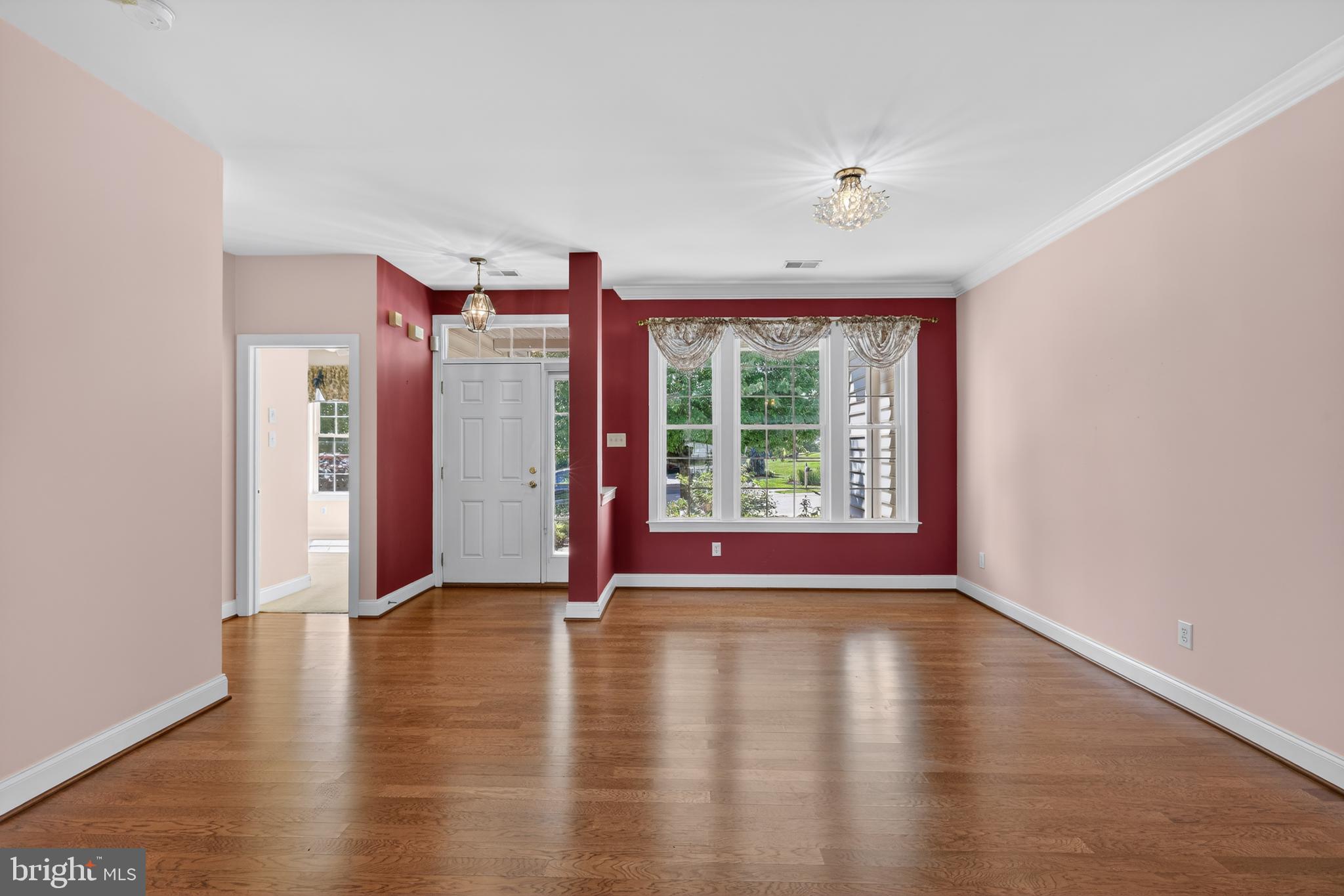 KNOB HILL FARMS - Residential