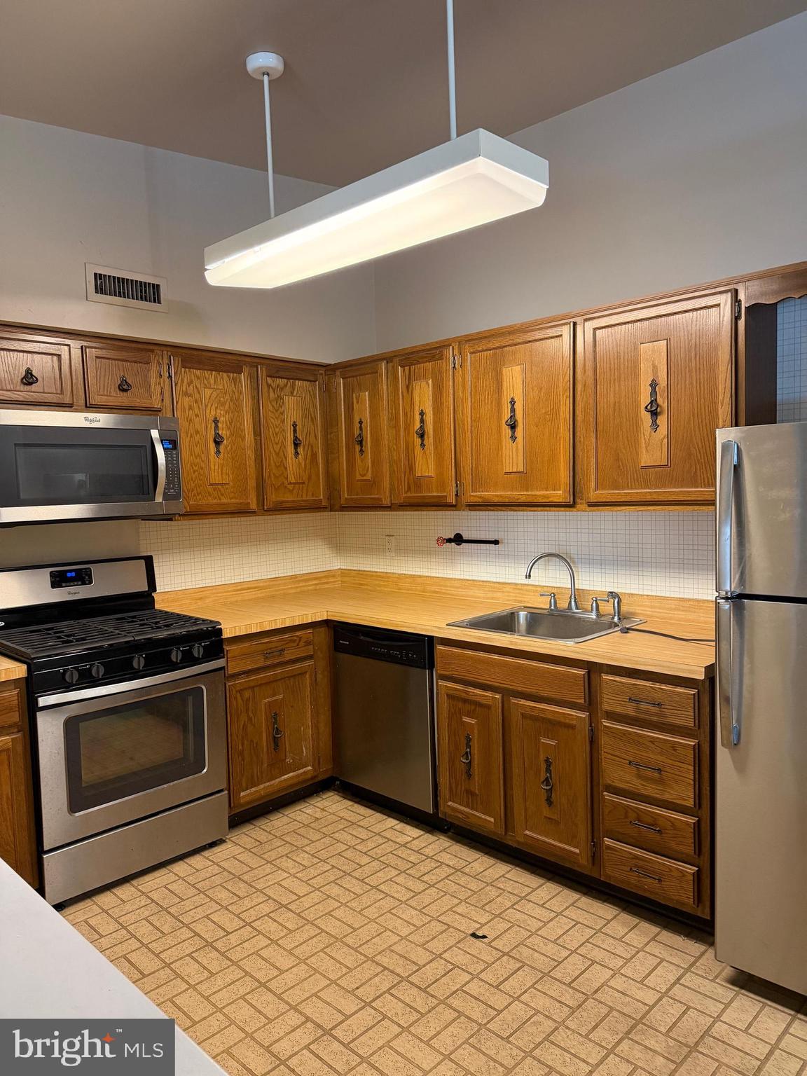 DELAIRE LANDING - Residential