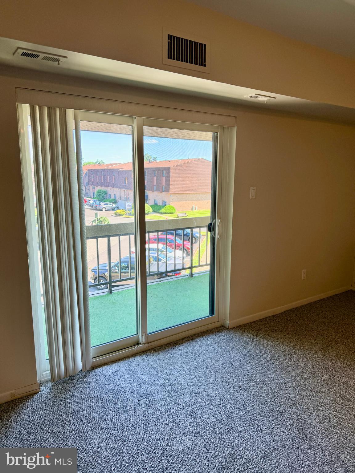 DELAIRE LANDING - Residential