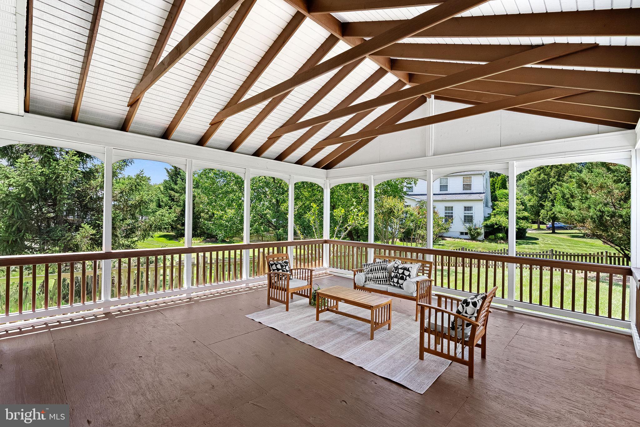 BROADLANDS - Residential