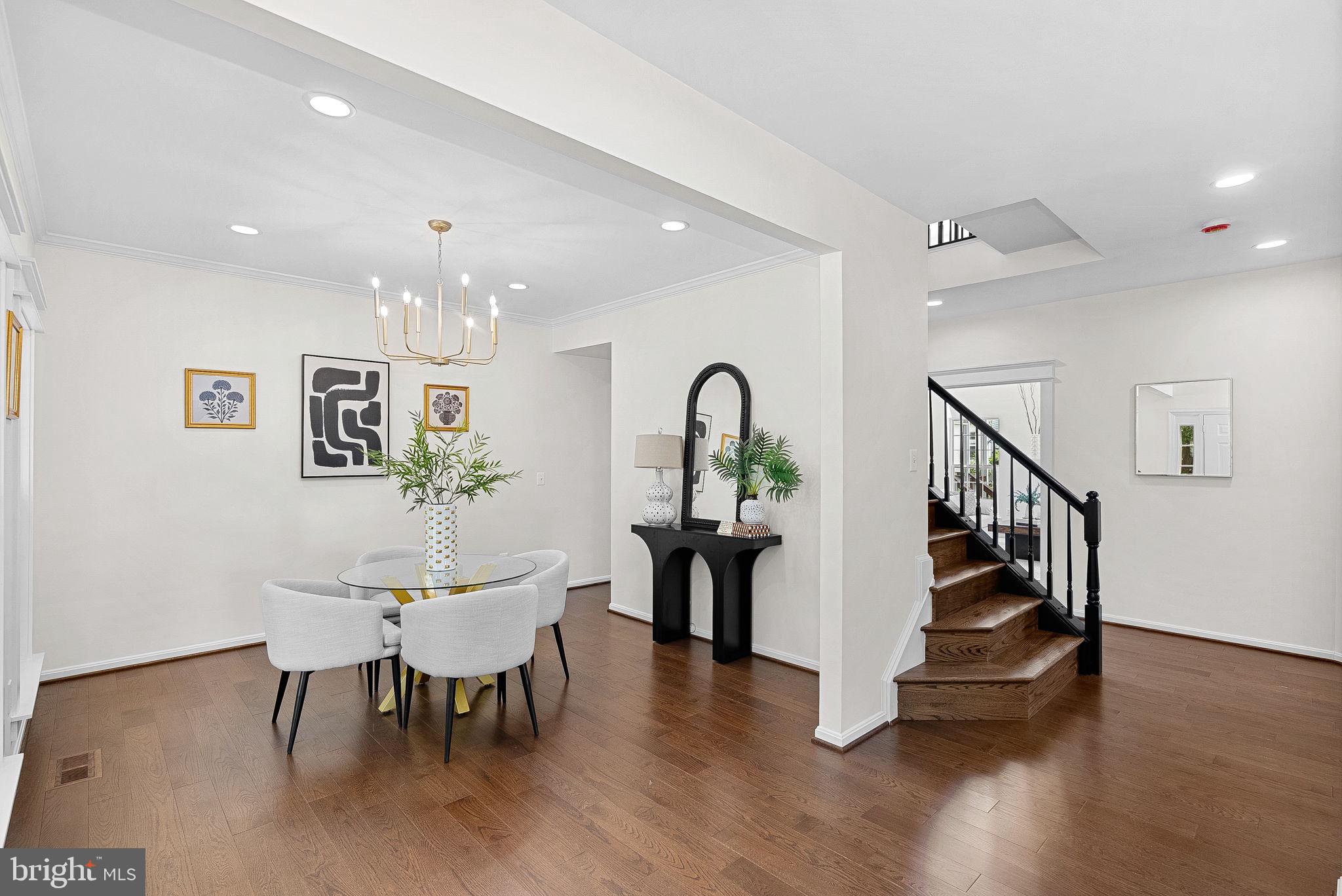 BROADLANDS - Residential