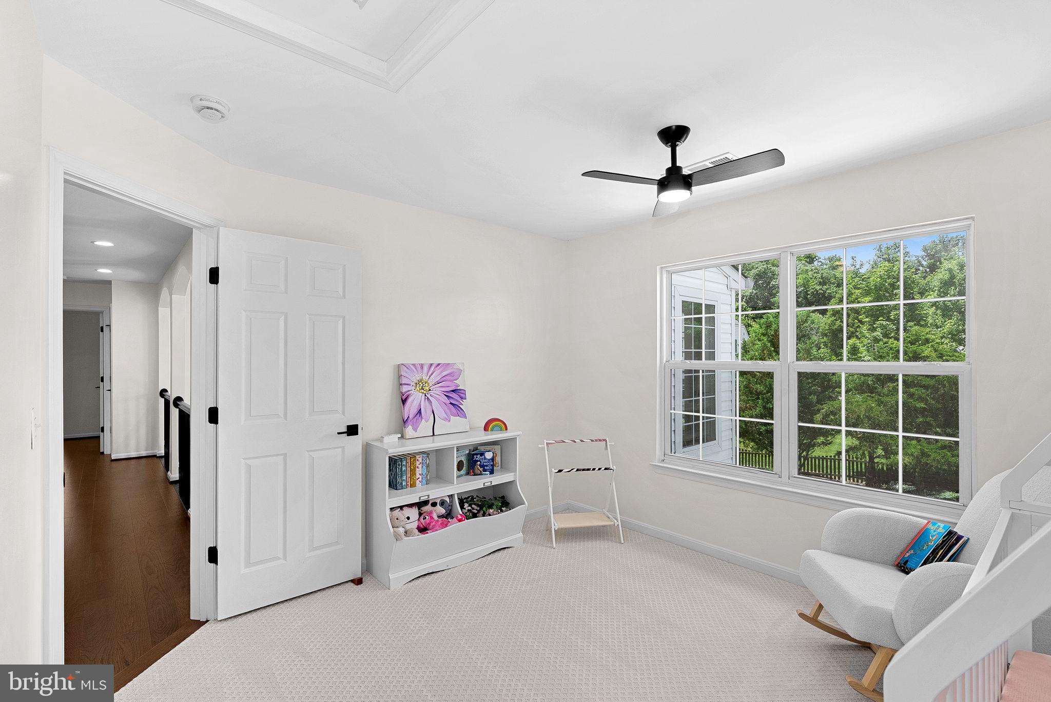 BROADLANDS - Residential
