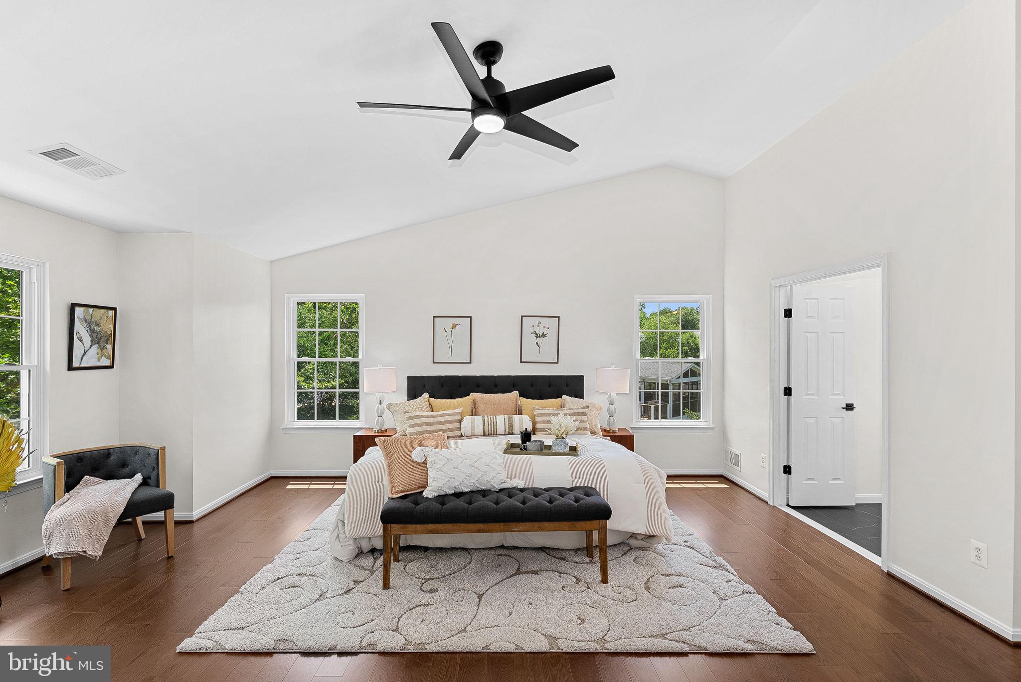 BROADLANDS - Residential