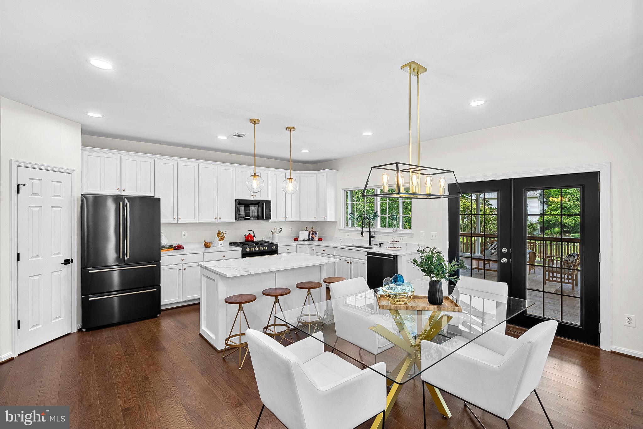 BROADLANDS - Residential