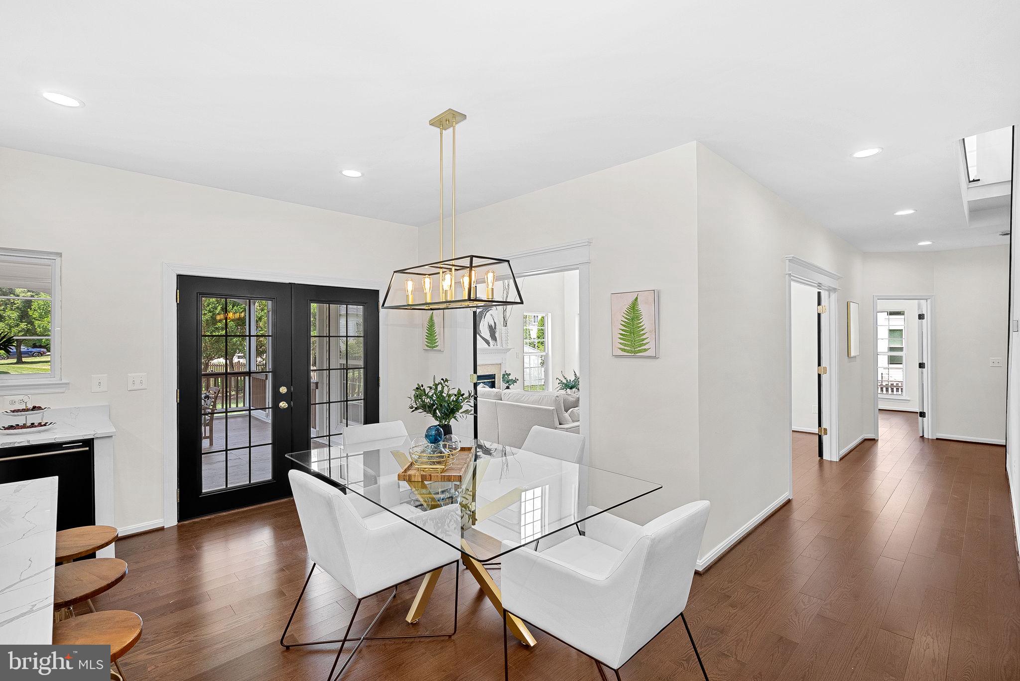 BROADLANDS - Residential