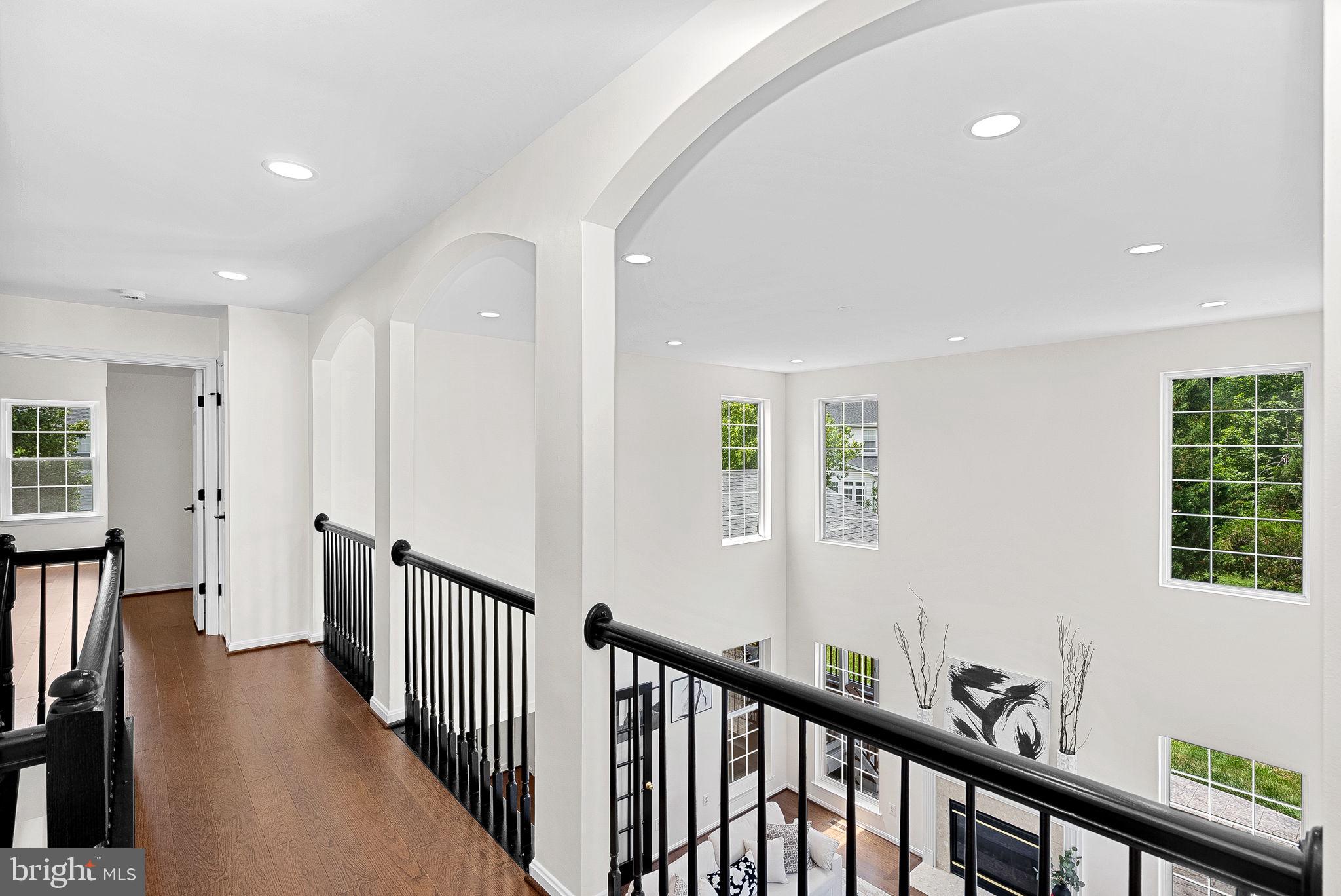 BROADLANDS - Residential