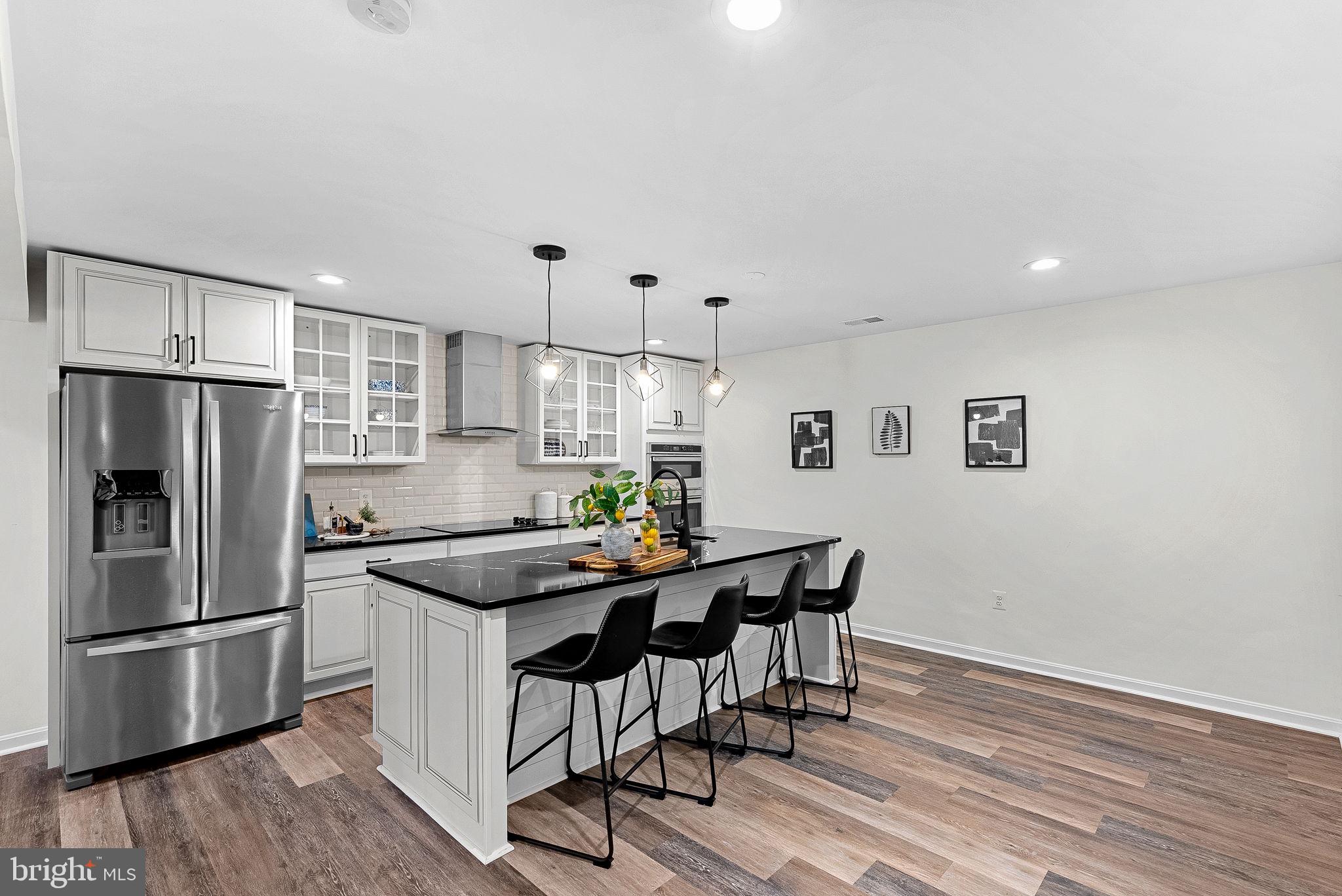 BROADLANDS - Residential