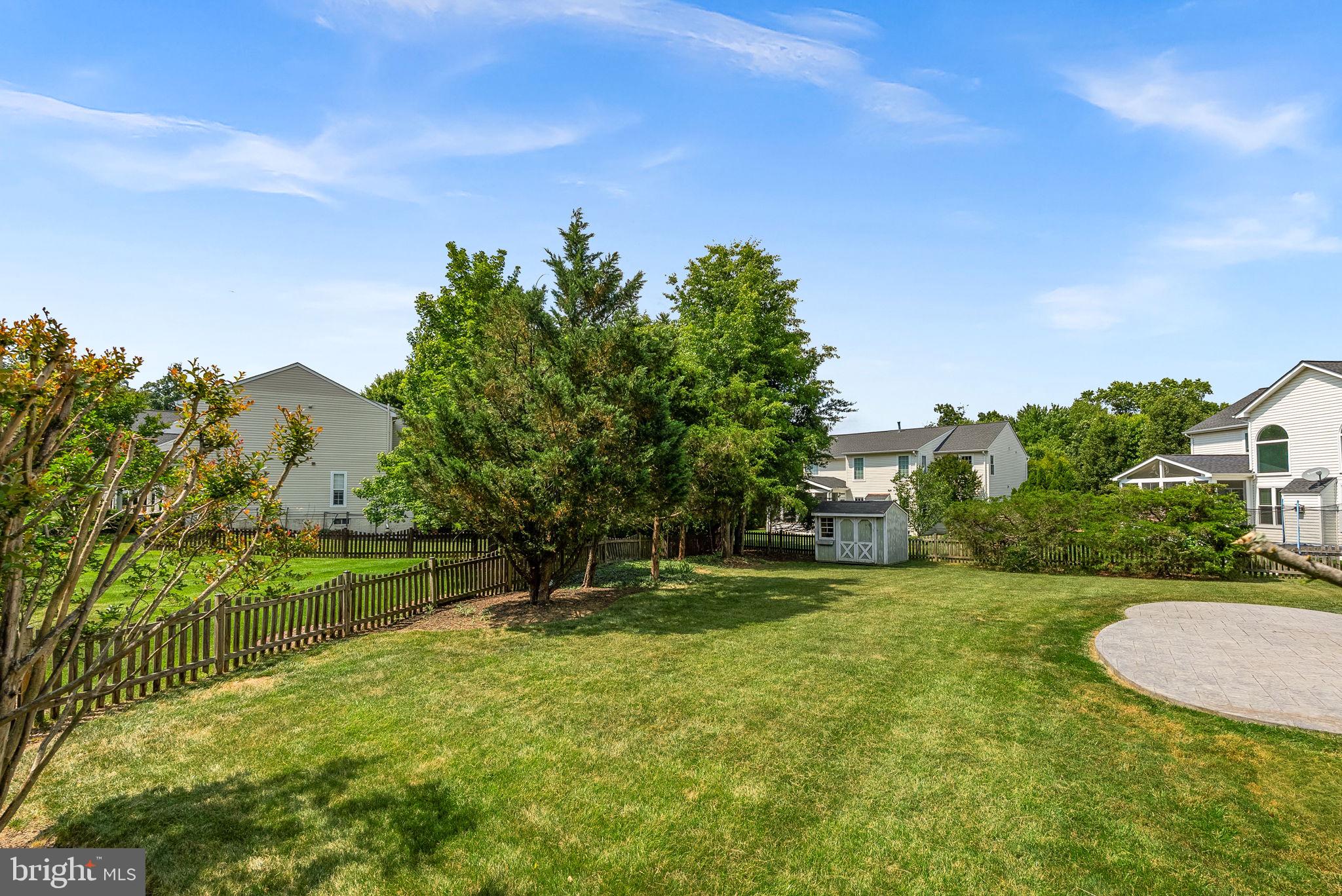 BROADLANDS - Residential