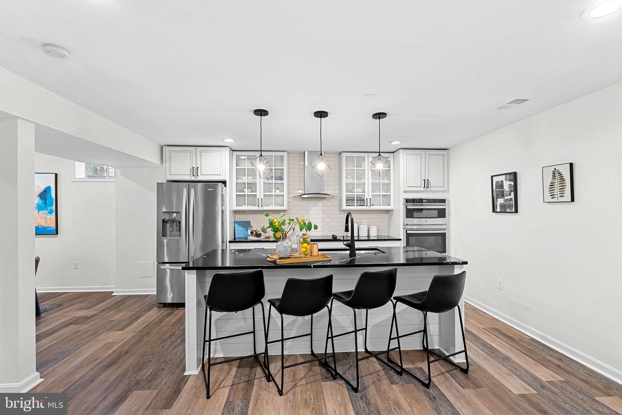 BROADLANDS - Residential