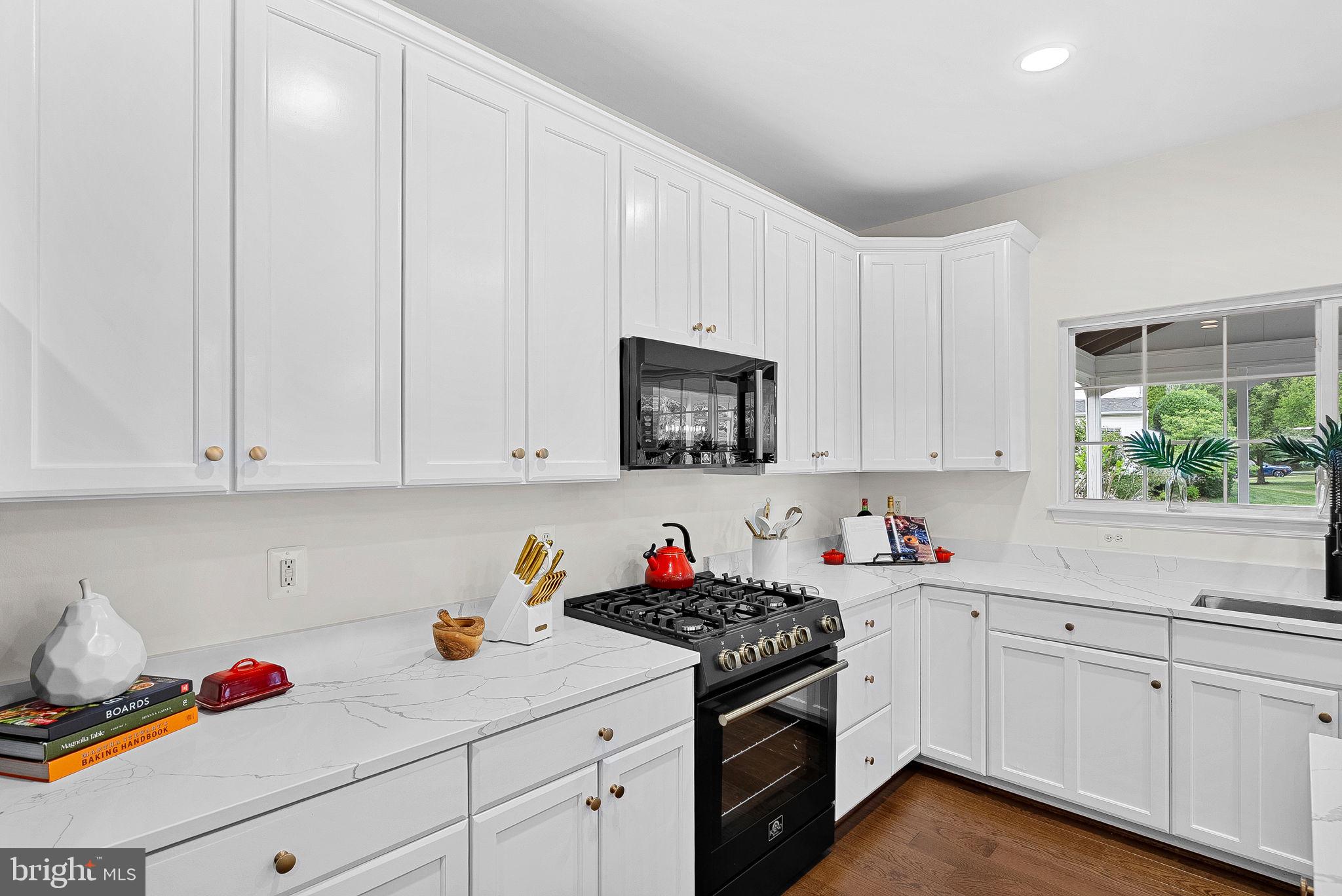 BROADLANDS - Residential