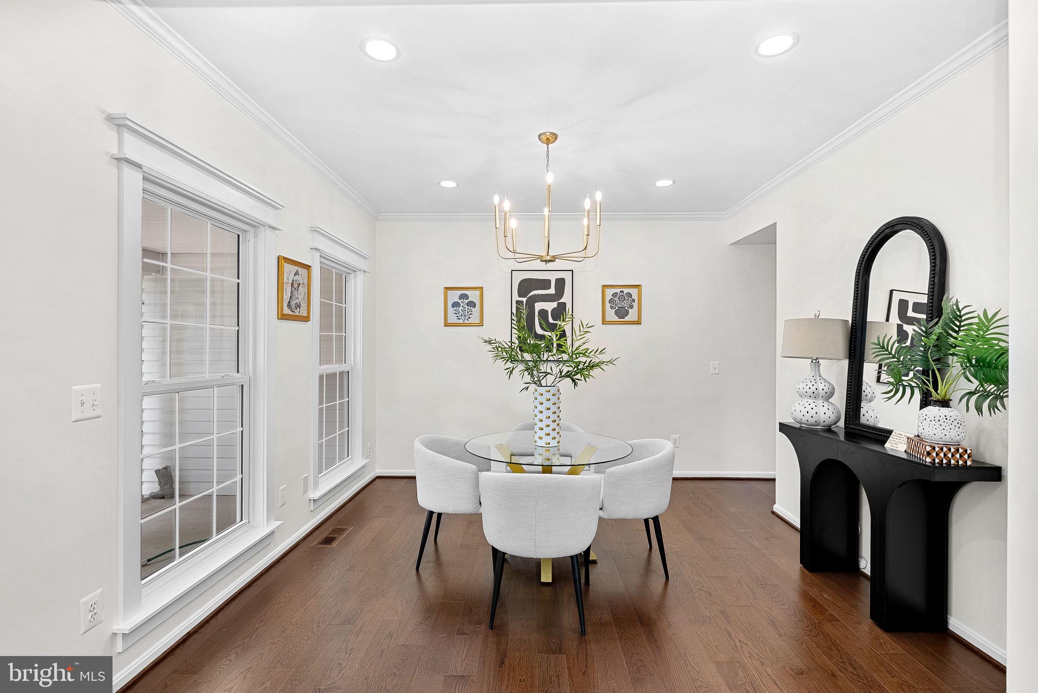 BROADLANDS - Residential