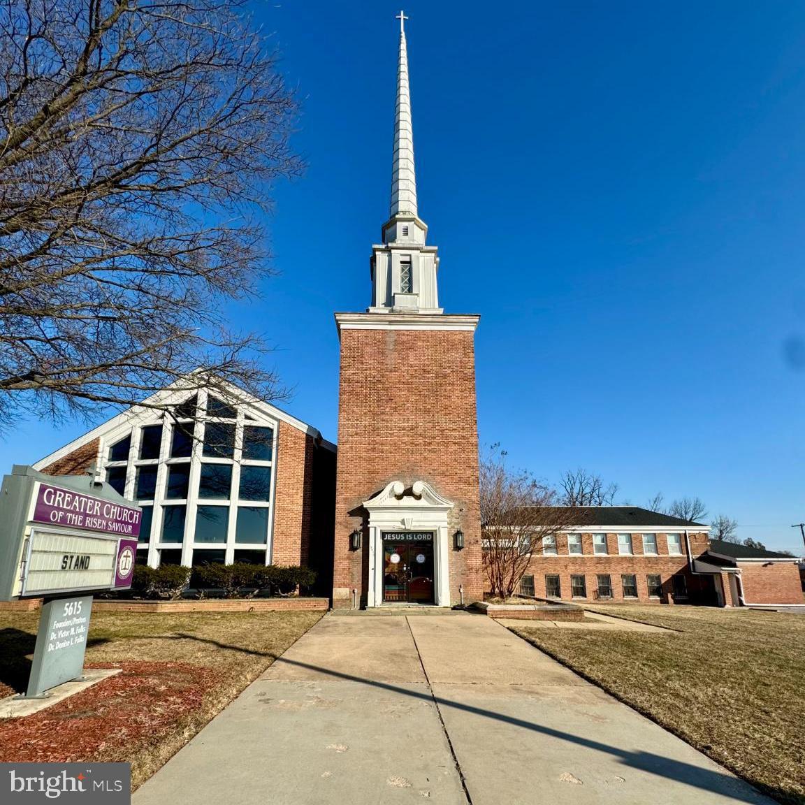 WOODBOURNE HEIGHTS - Commercial Sale