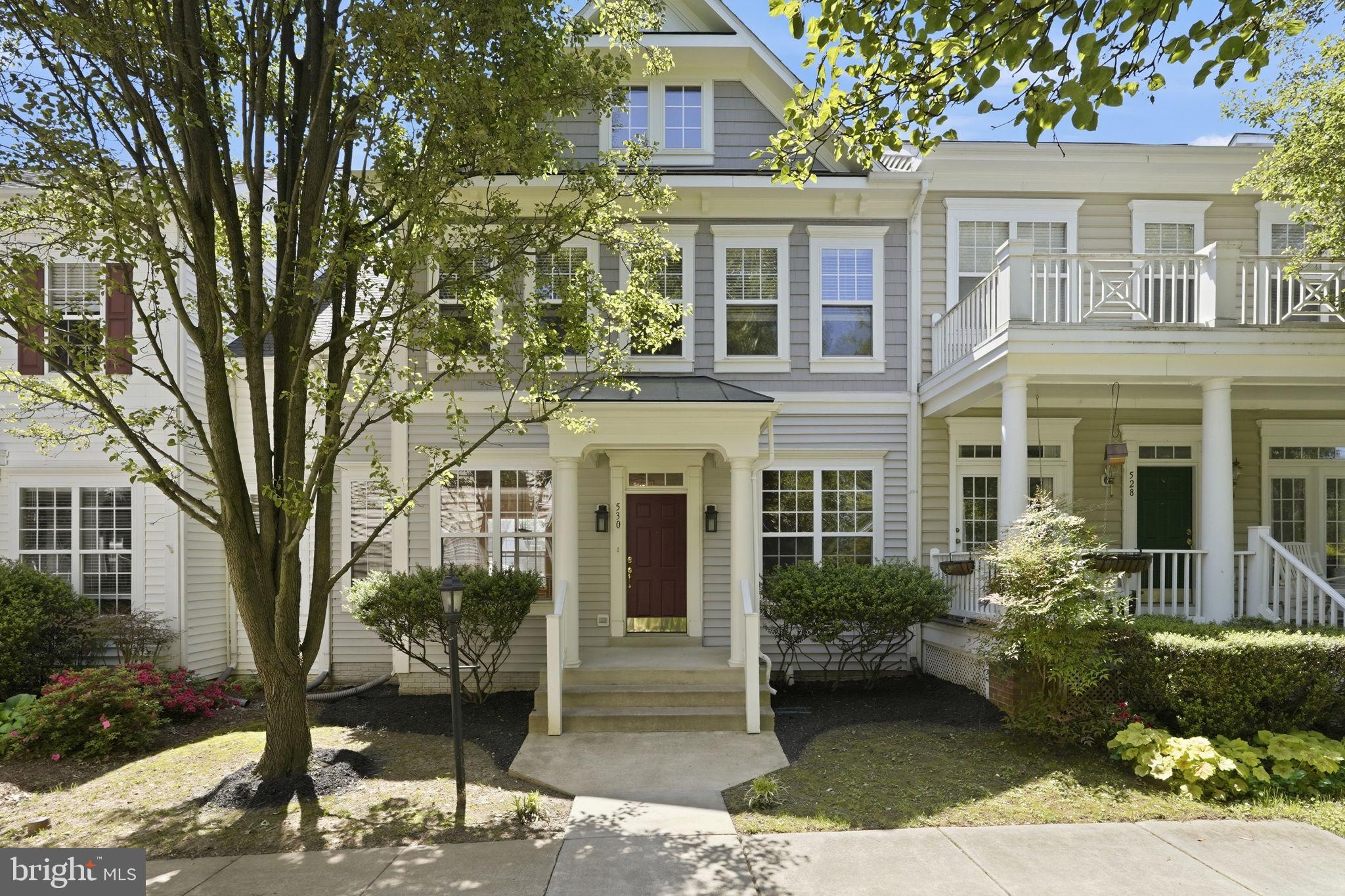 CORTLAND SQUARE - Residential