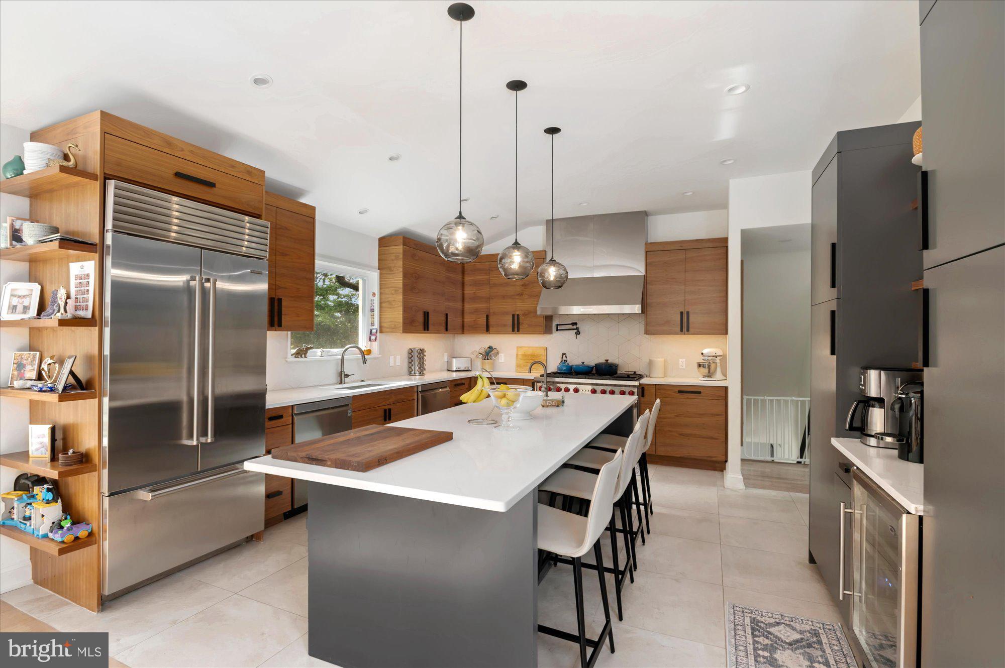 TULIP HILL - Residential