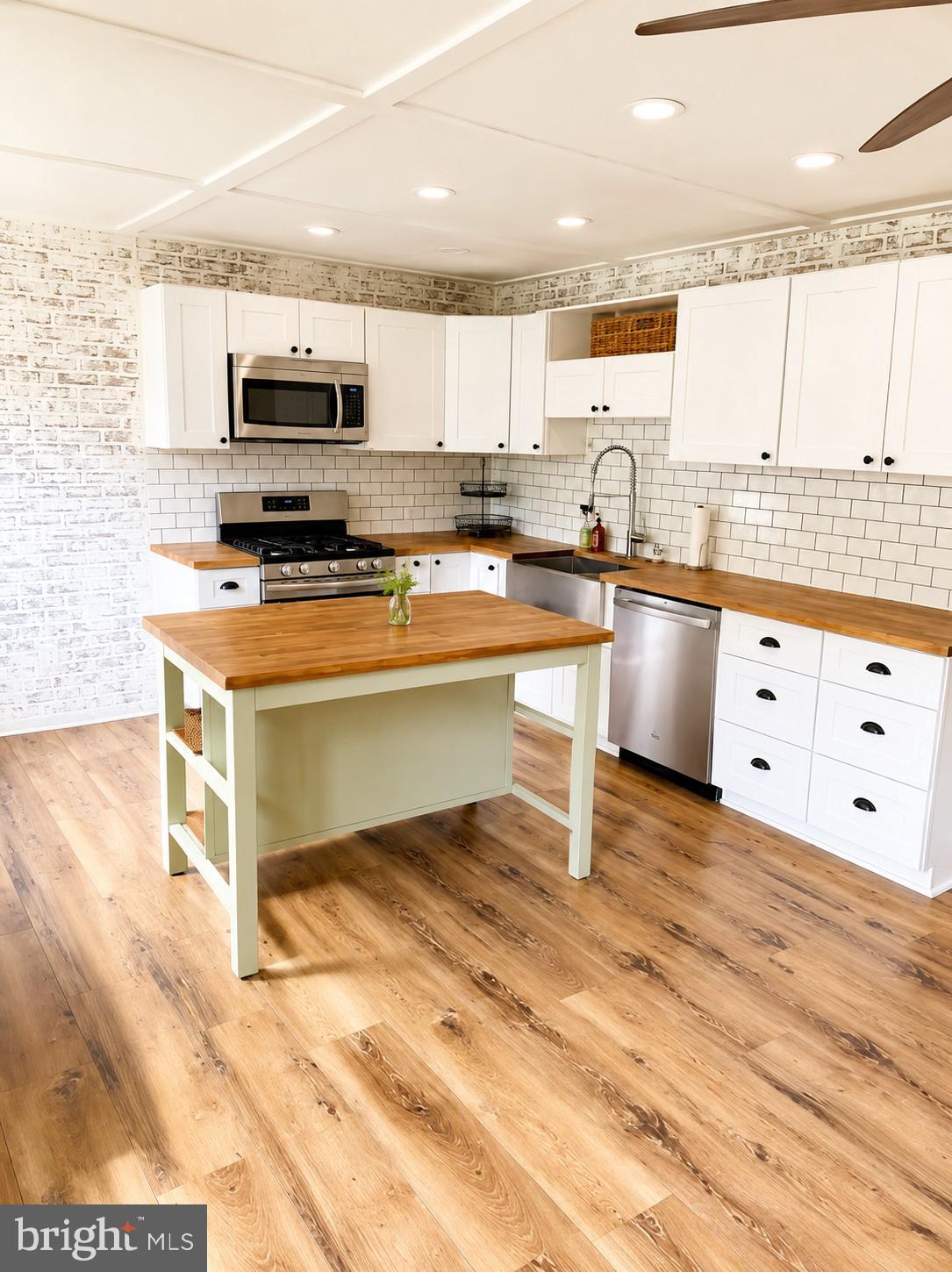 MODENA PARK - Residential