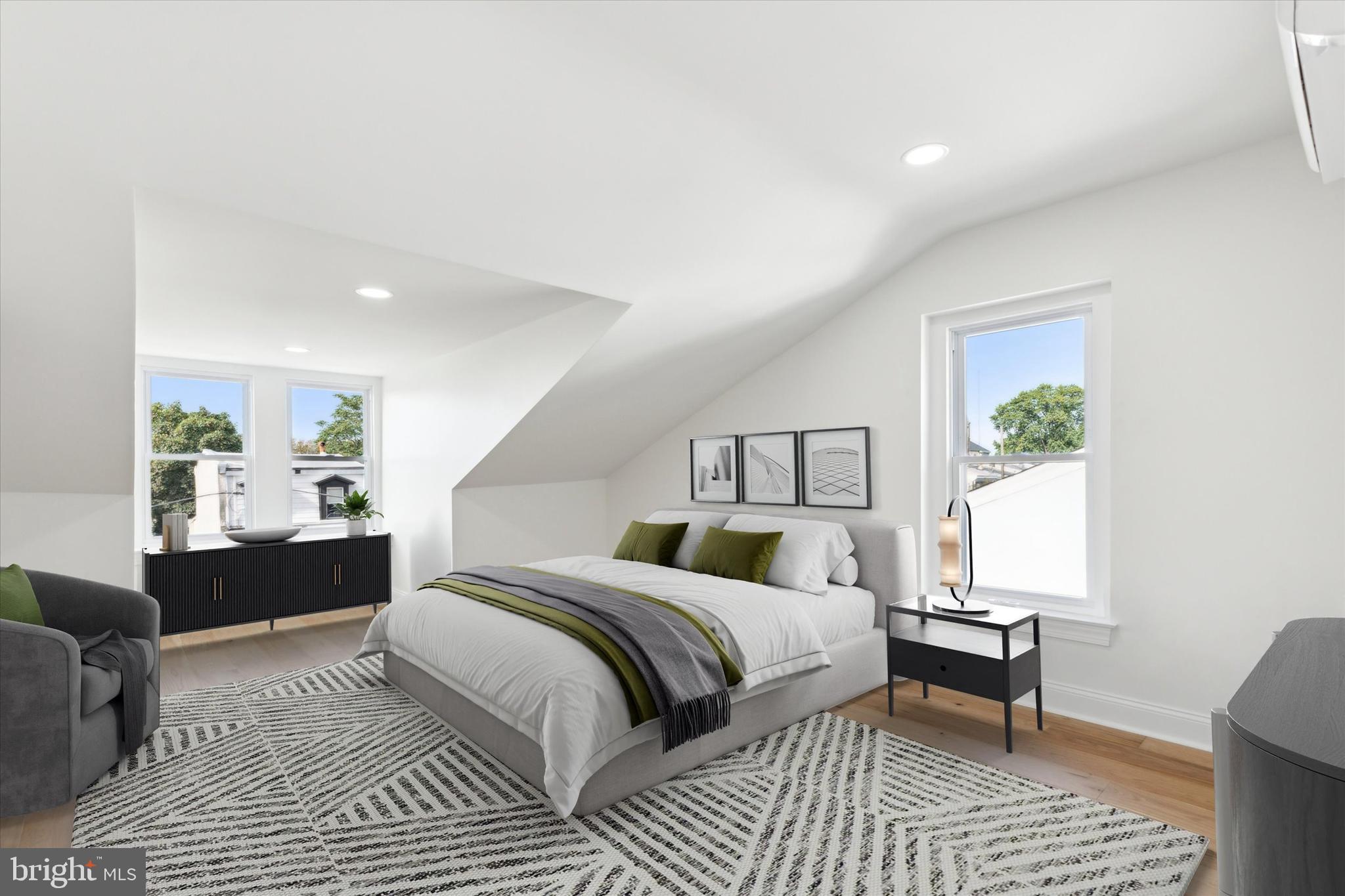 ROXBOROUGH - Residential