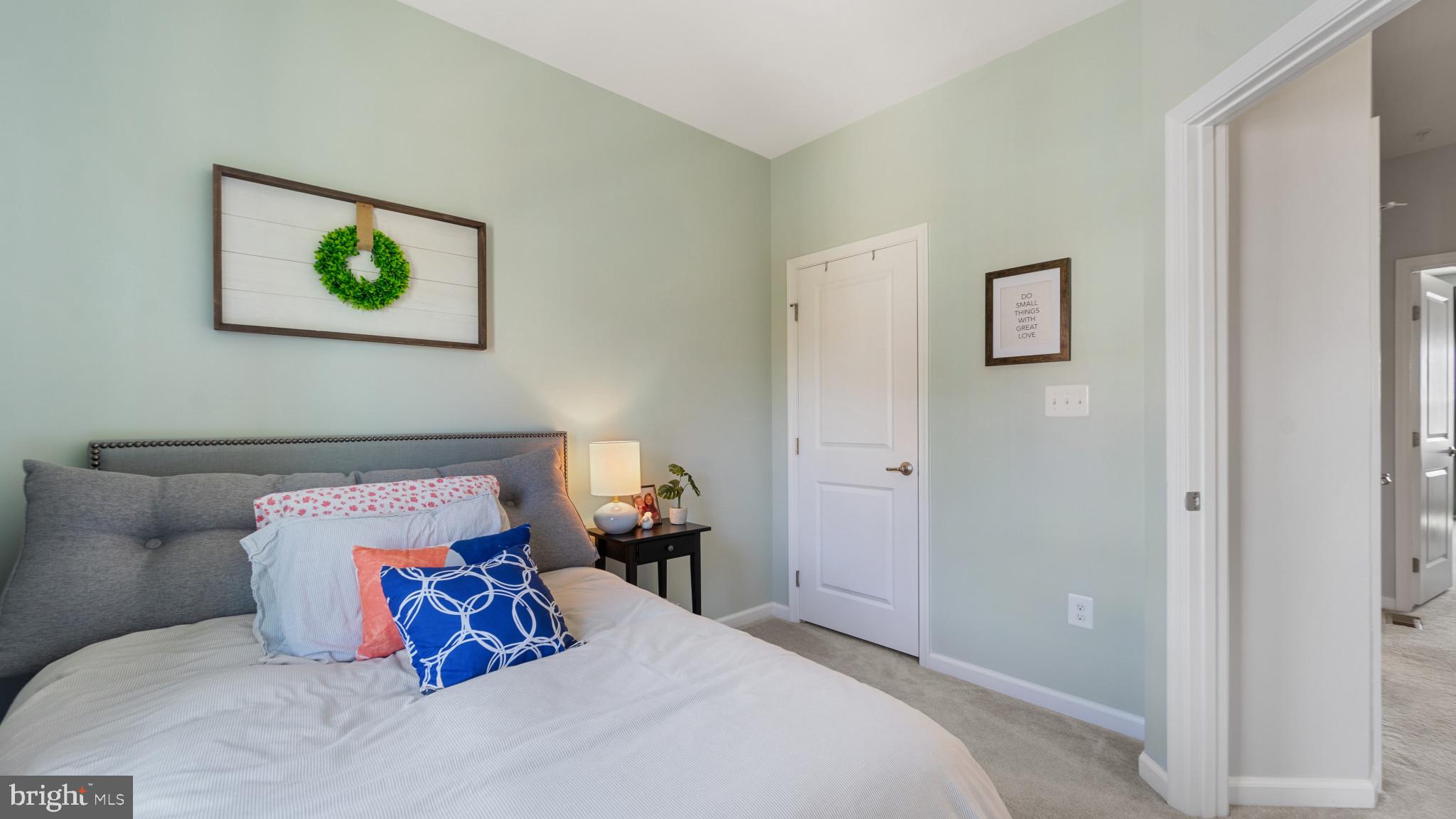 SHELTERED HARBOR - Residential