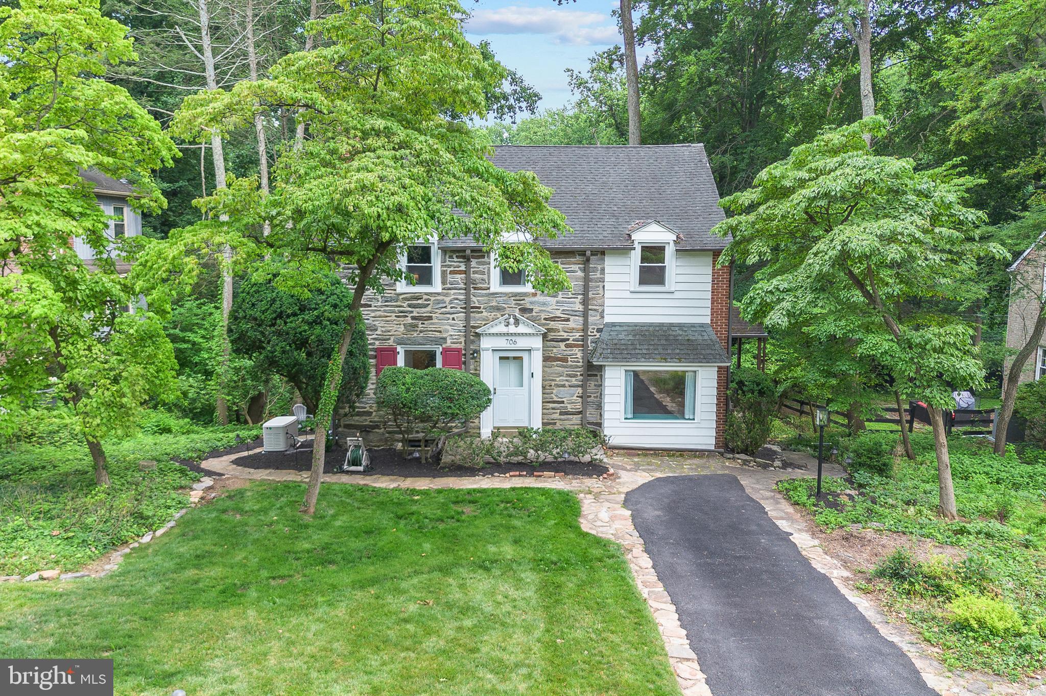 PINE RIDGE - Residential