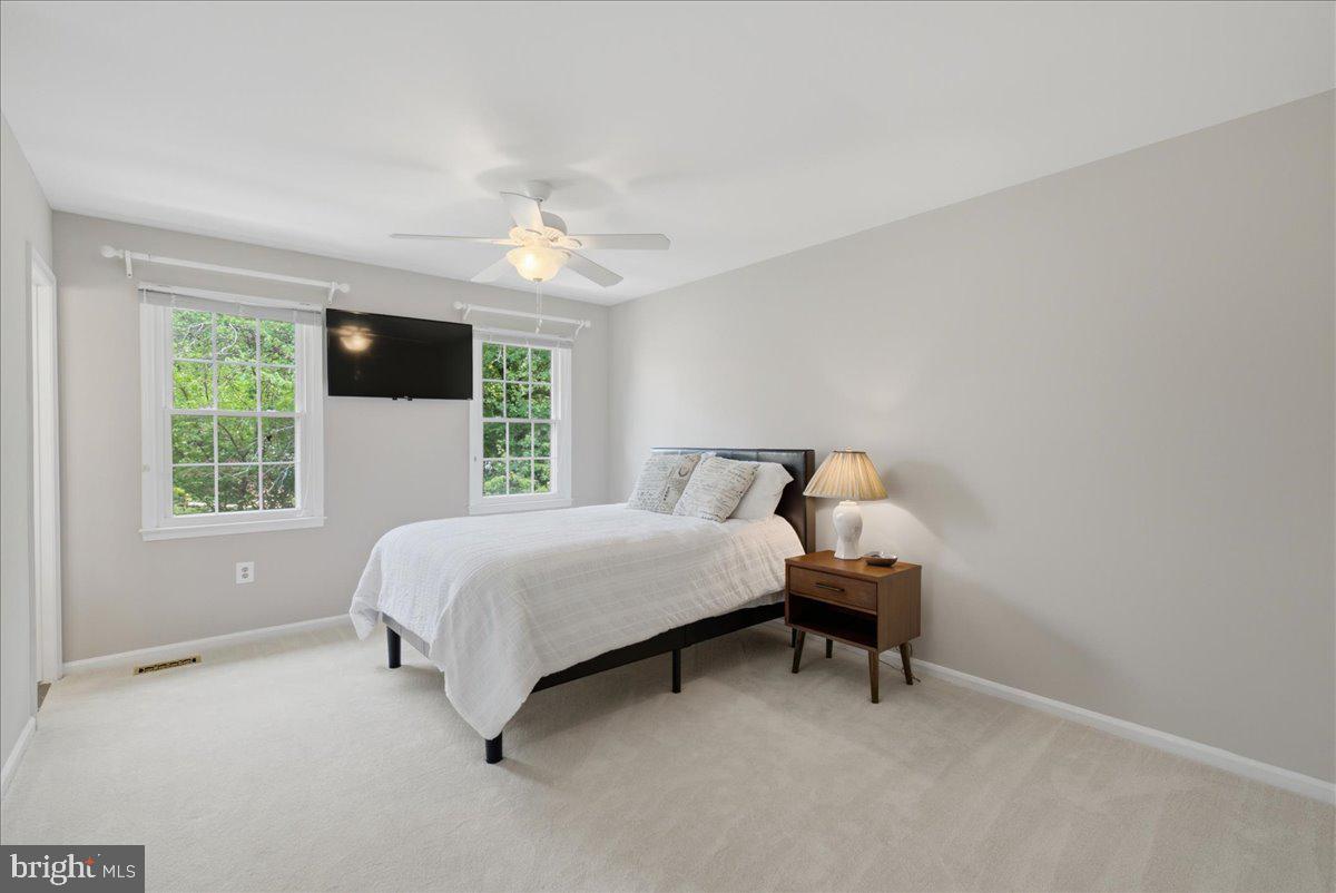 LAFAYETTE VILLAGE - Residential