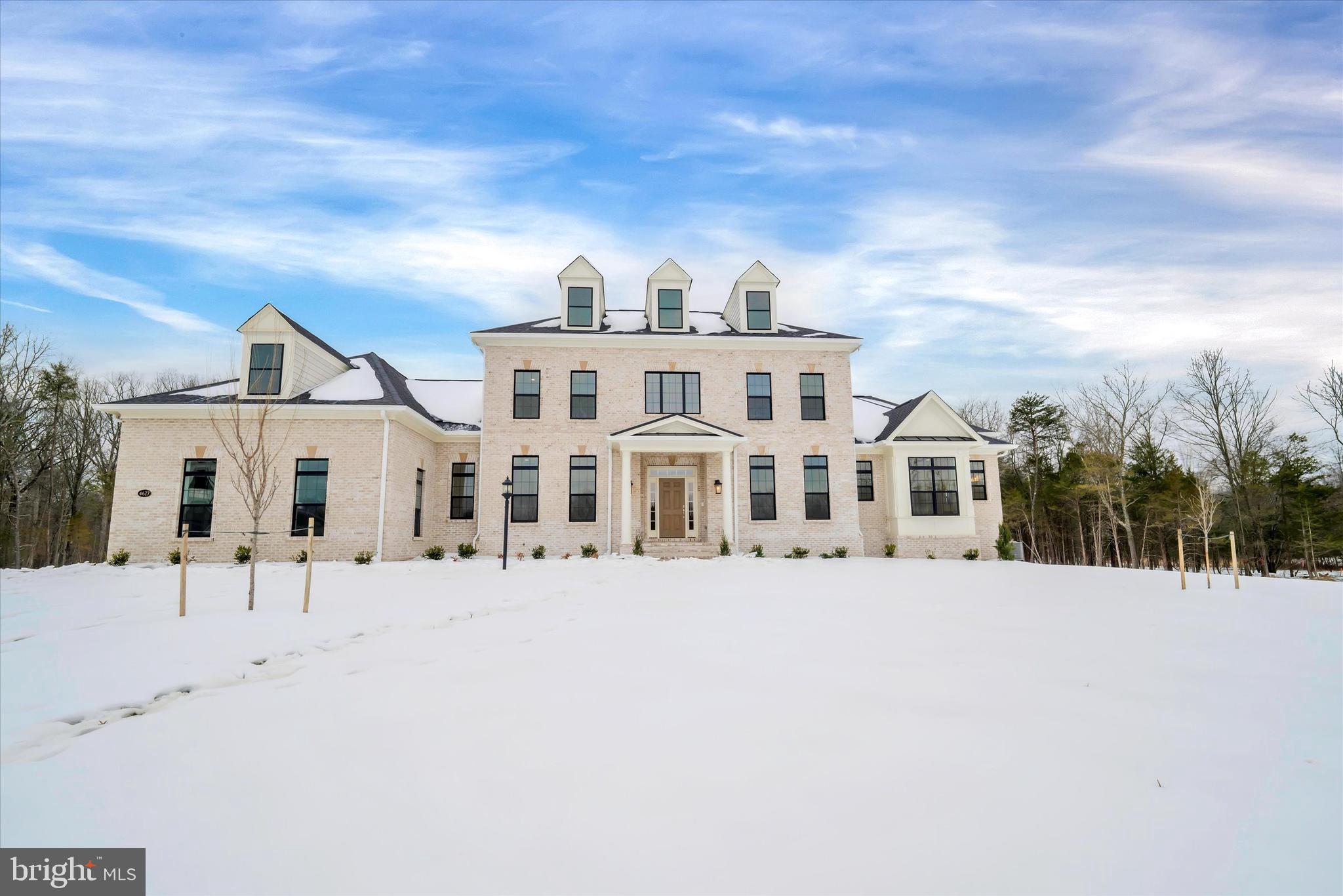 FAIRFAX MANOR - Residential