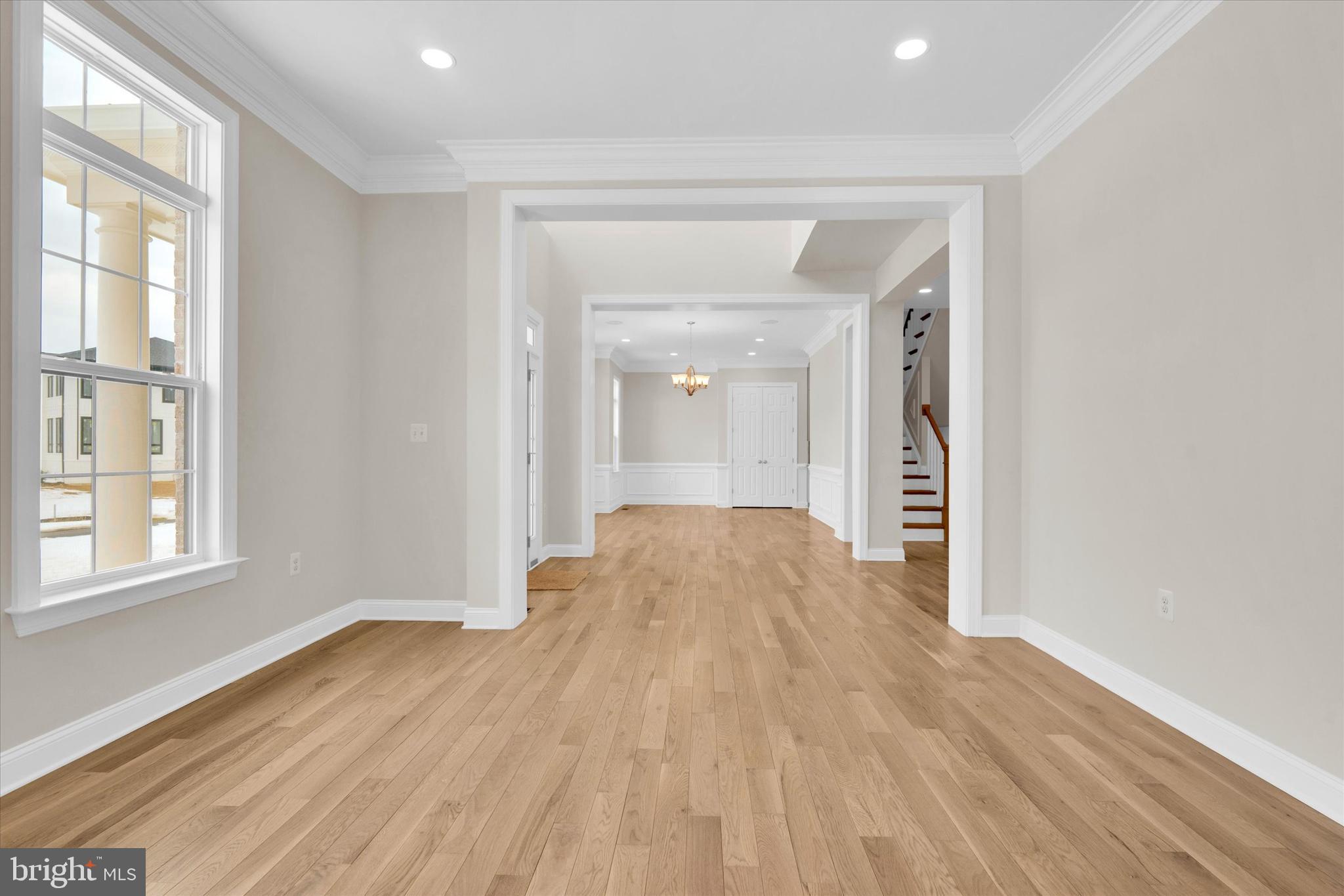 FAIRFAX MANOR - Residential