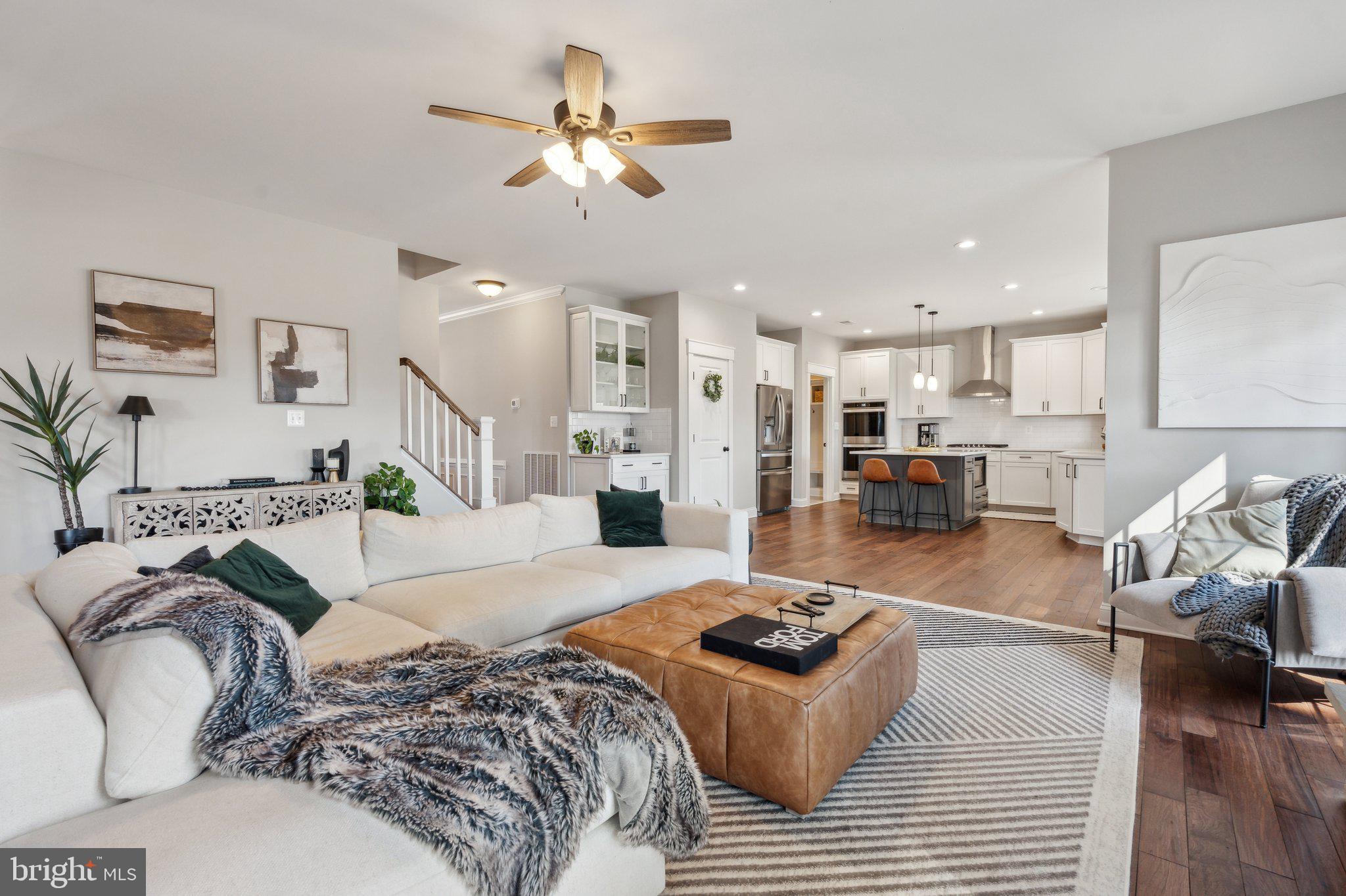 LOVETTSVILLE - Residential