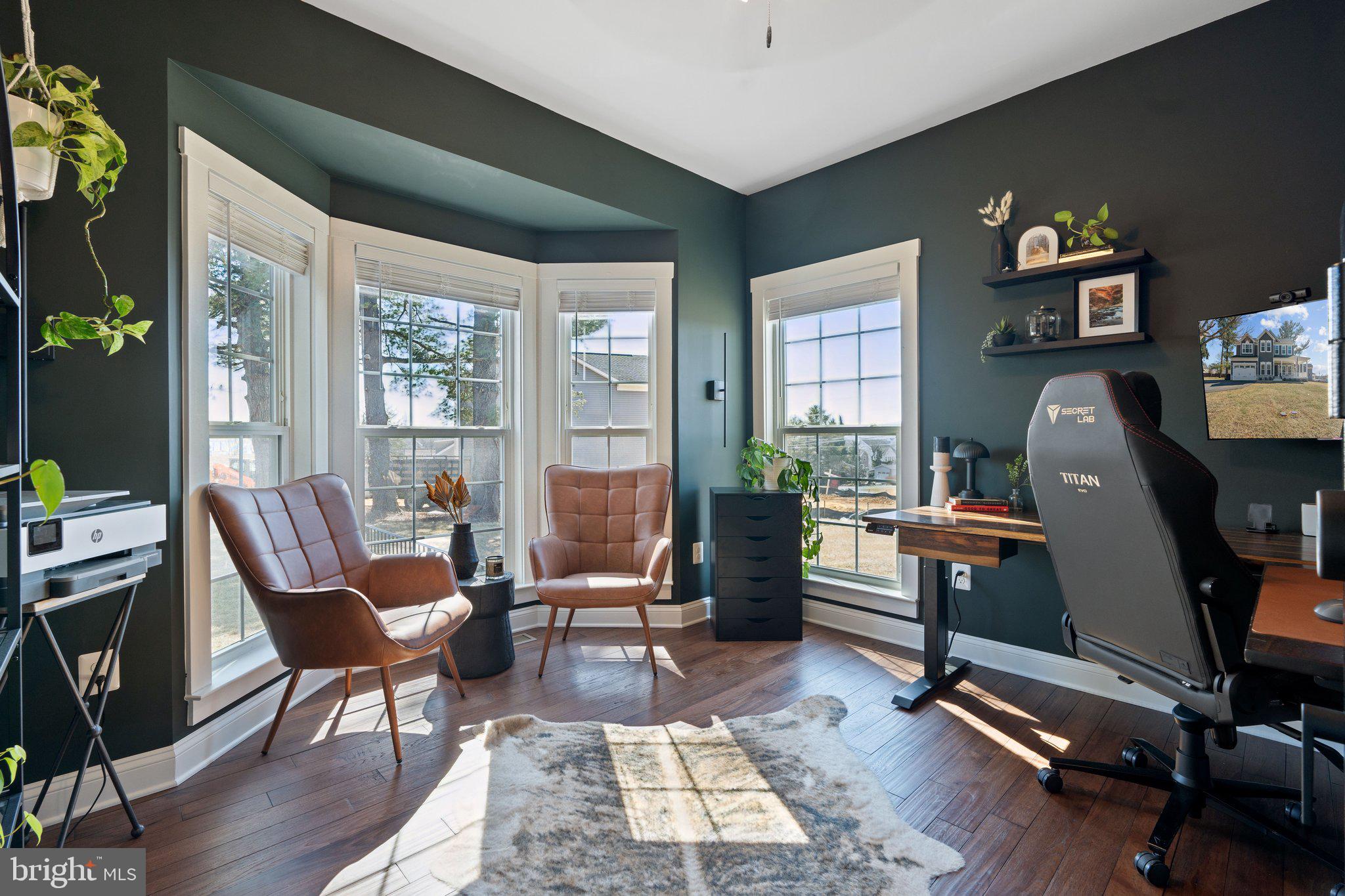LOVETTSVILLE - Residential