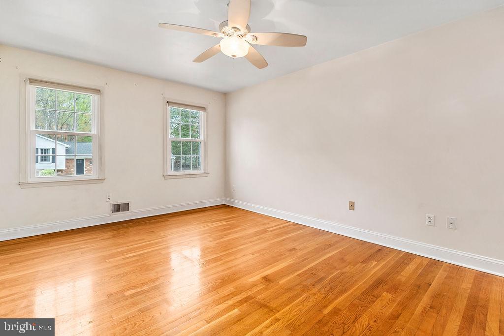 NEWINGTON STATION - Residential