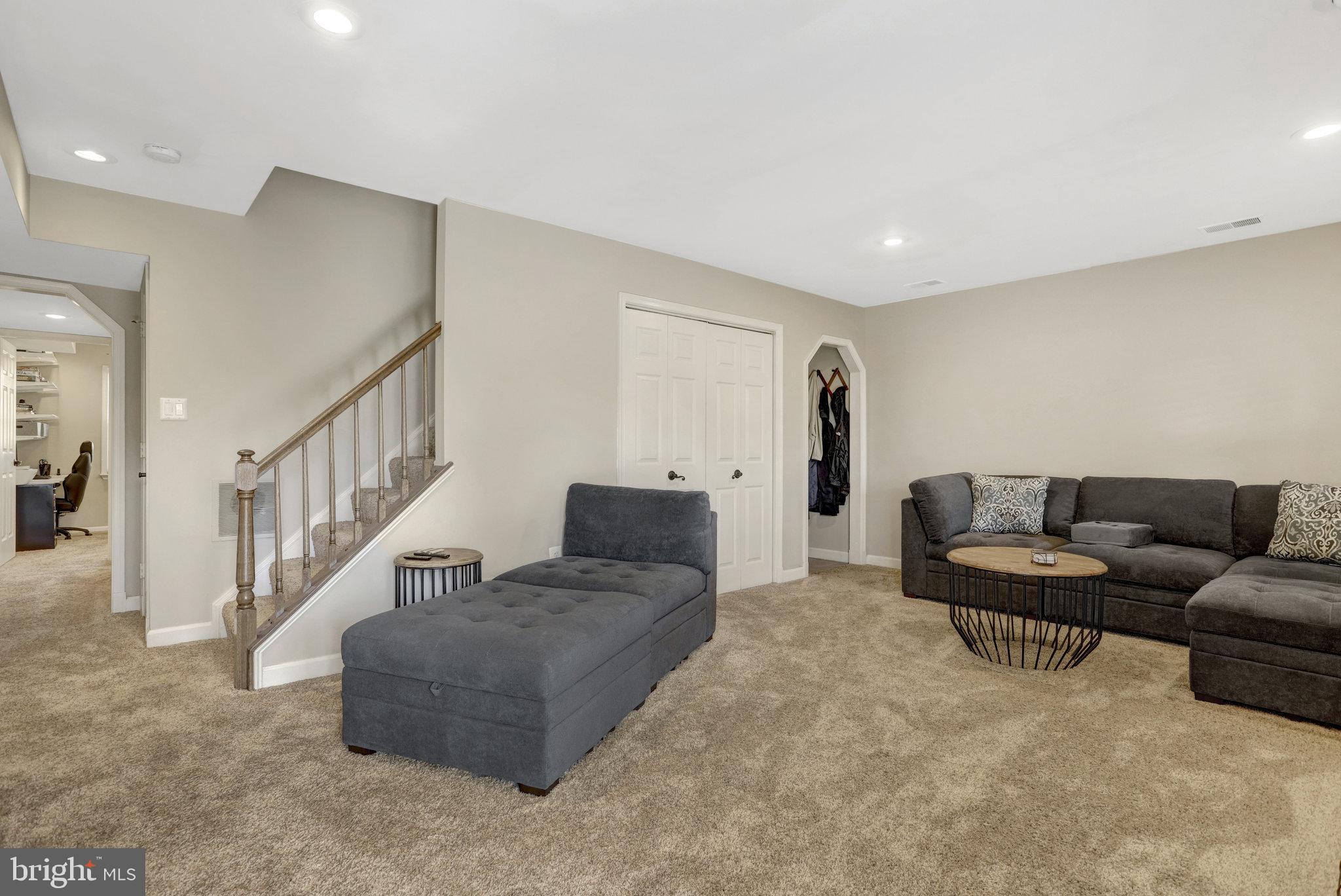 KINGSTOWNE - Residential
