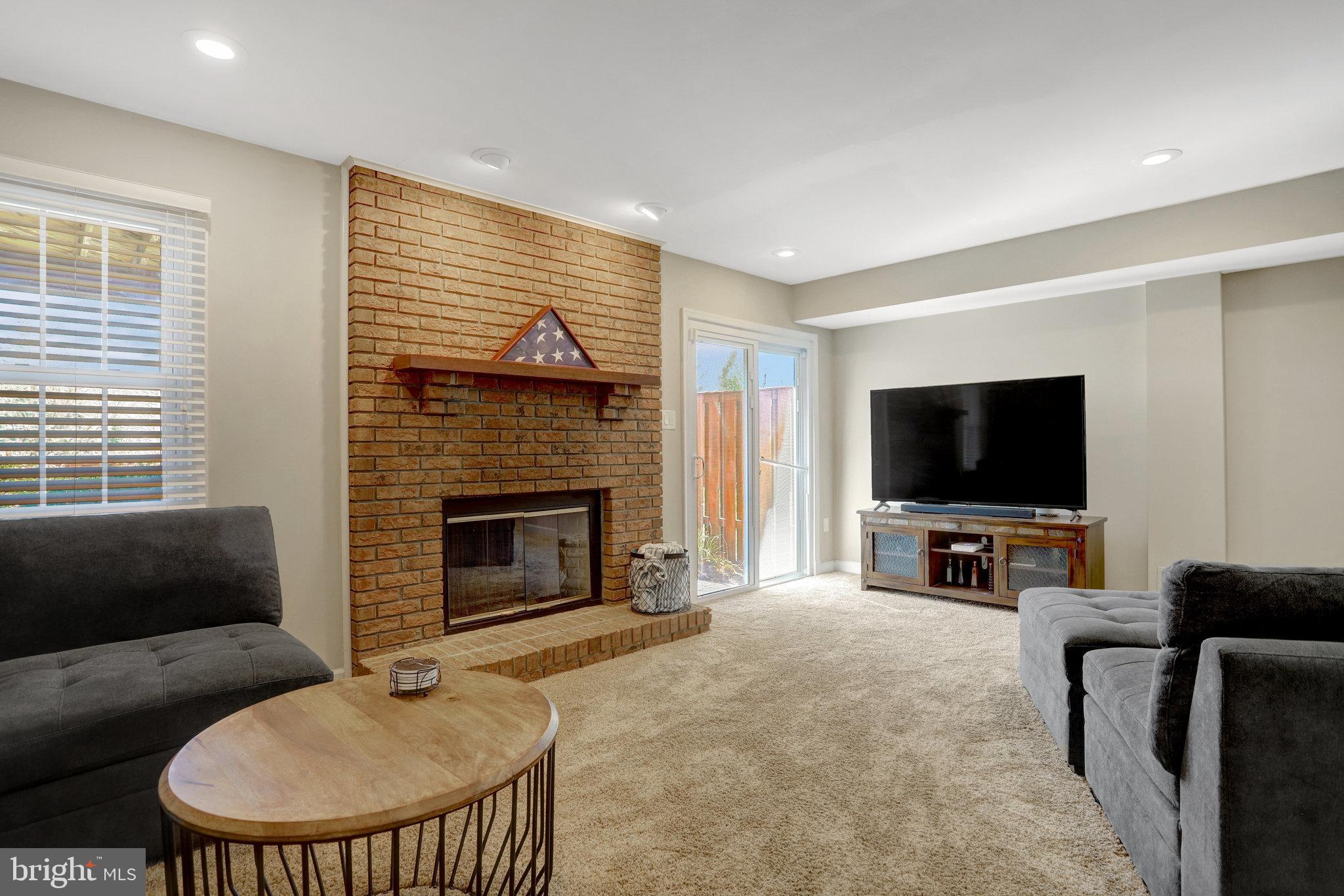 KINGSTOWNE - Residential