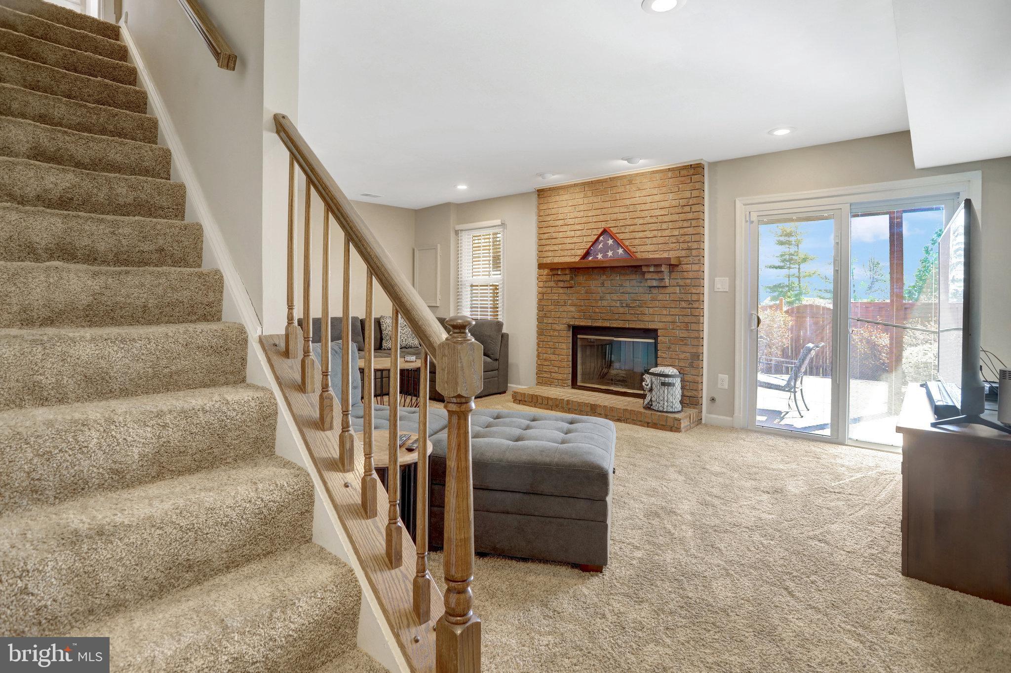 KINGSTOWNE - Residential