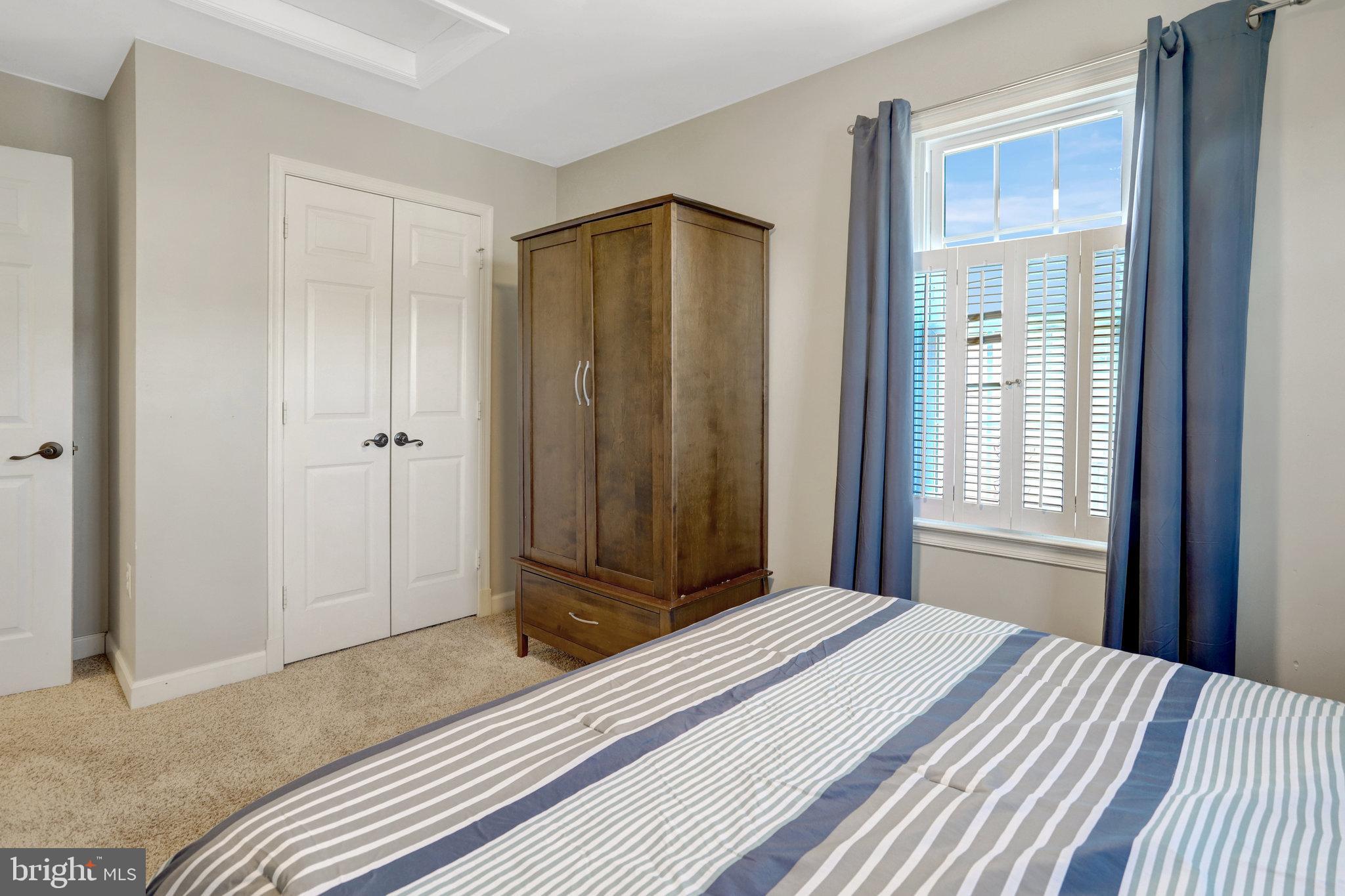 KINGSTOWNE - Residential