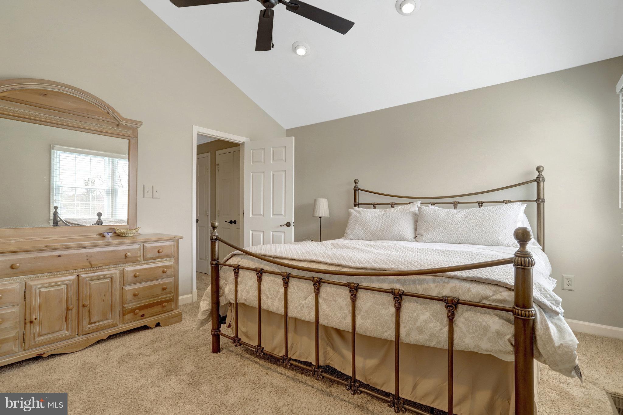 KINGSTOWNE - Residential