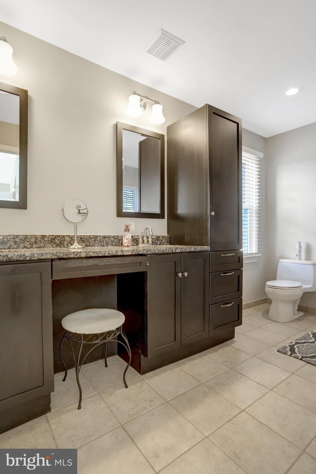 KINGSTOWNE - Residential