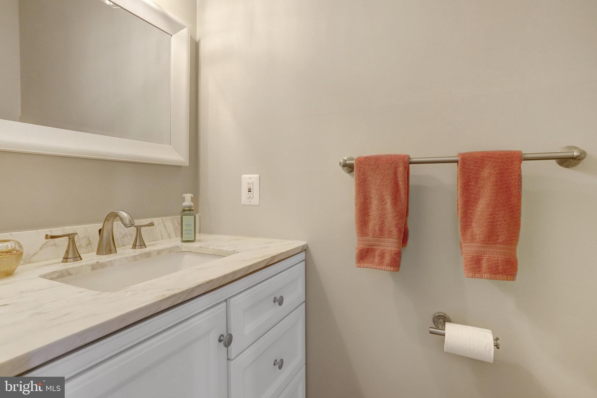 KINGSTOWNE - Residential