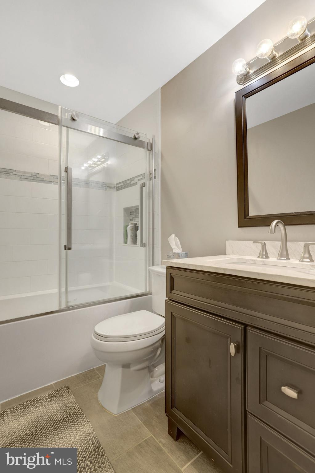 KINGSTOWNE - Residential