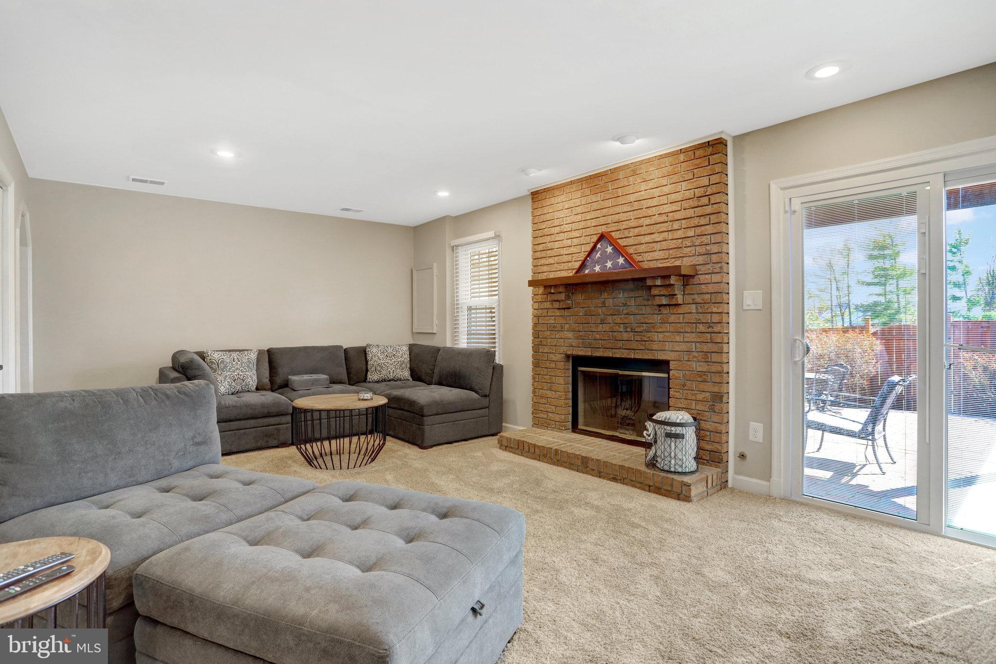 KINGSTOWNE - Residential