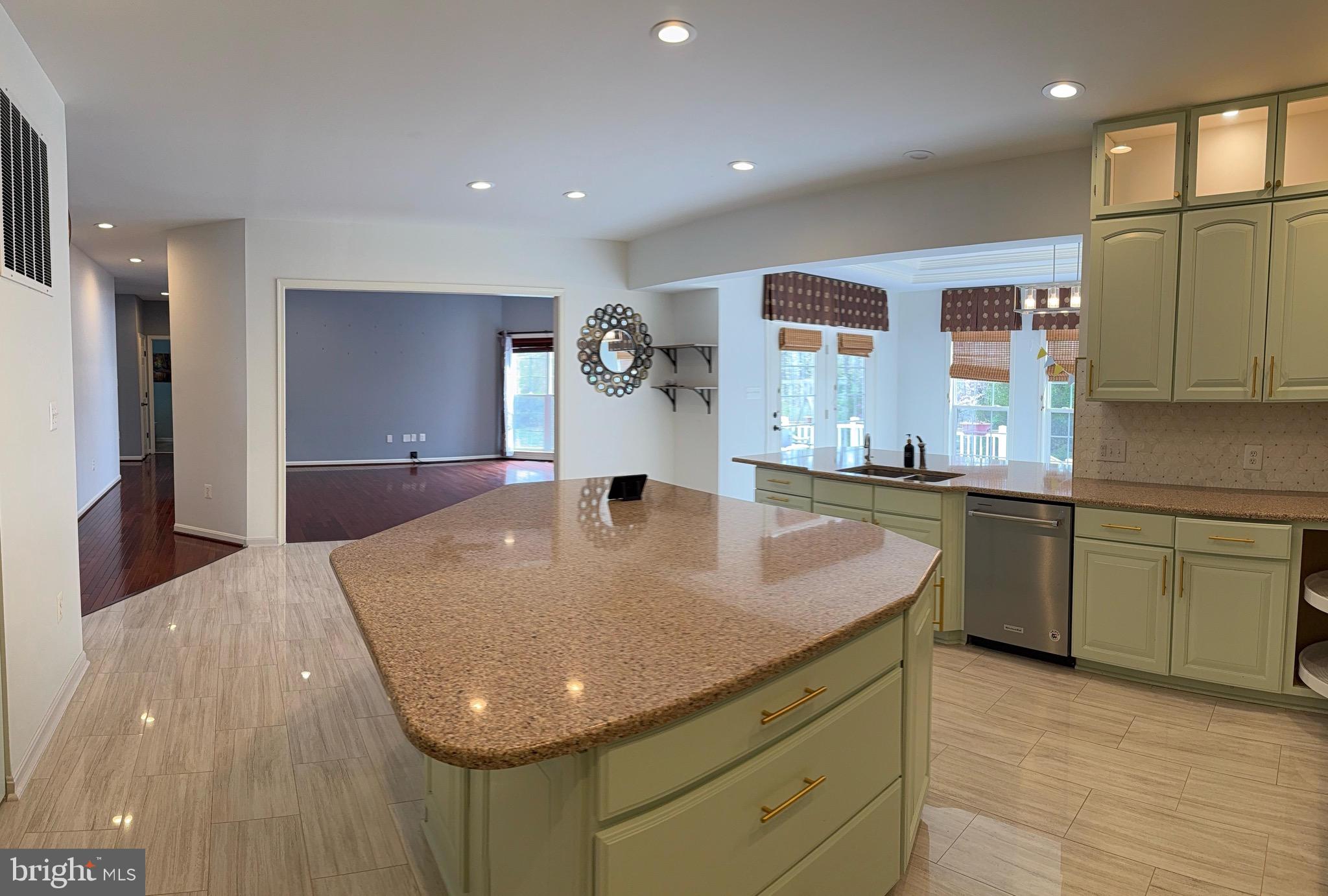 AMBERLEIGH - Residential Lease