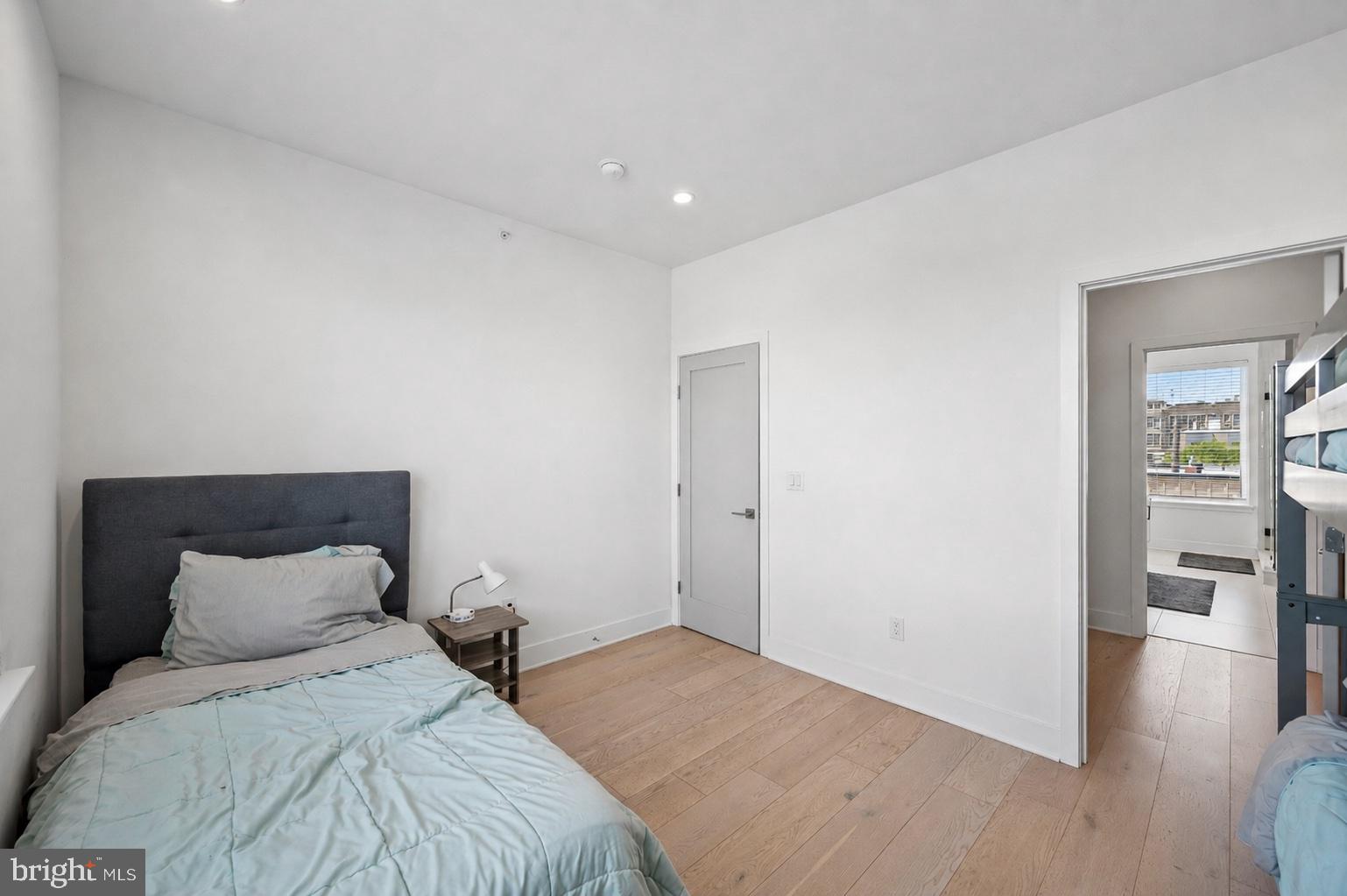 GRAYS FERRY - Residential