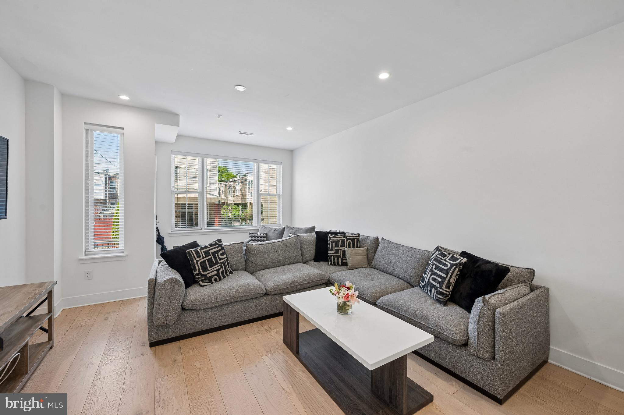 GRAYS FERRY - Residential