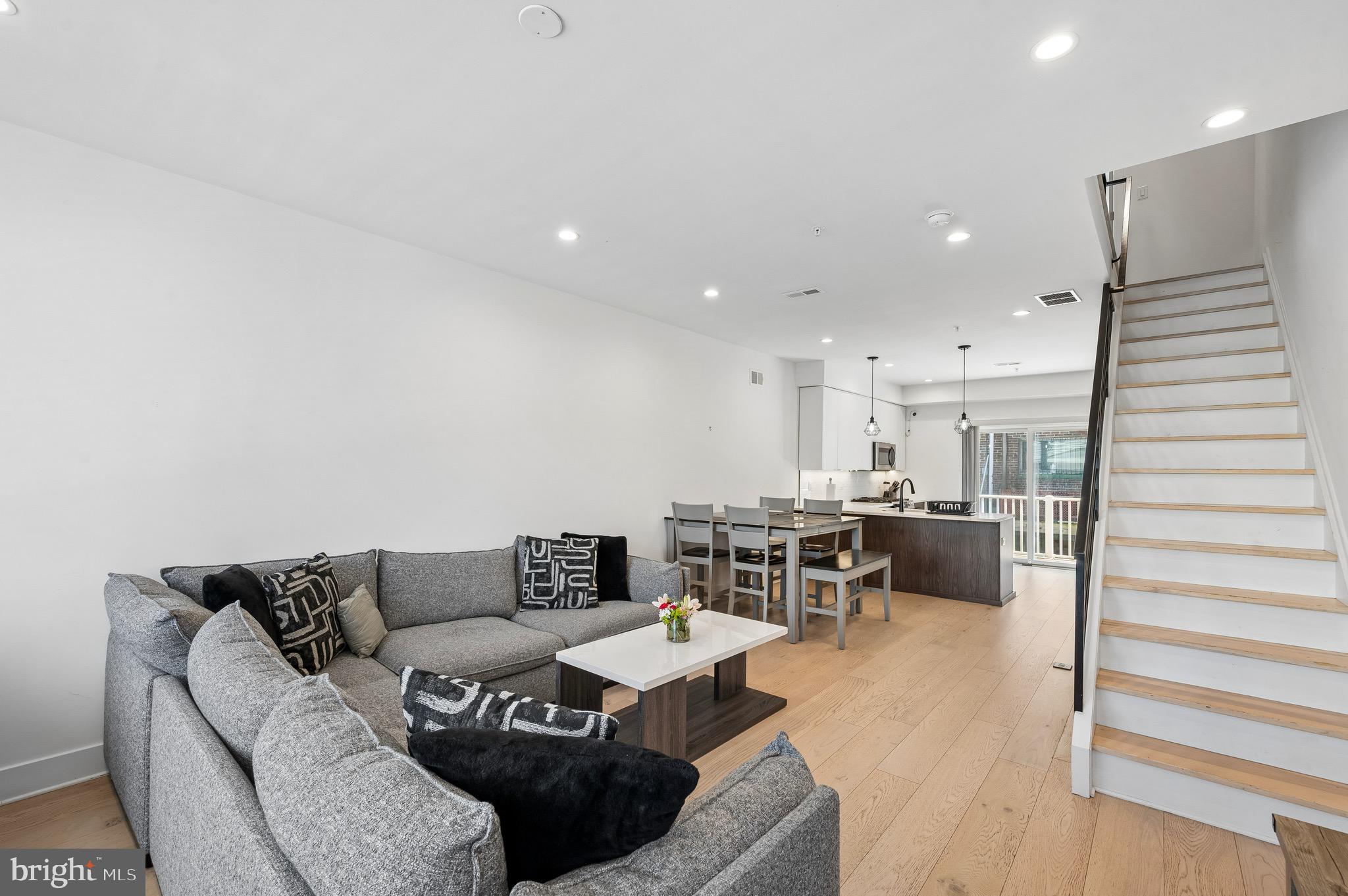 GRAYS FERRY - Residential